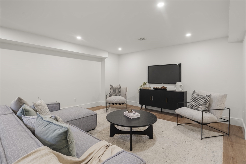 33 Harbor View Park