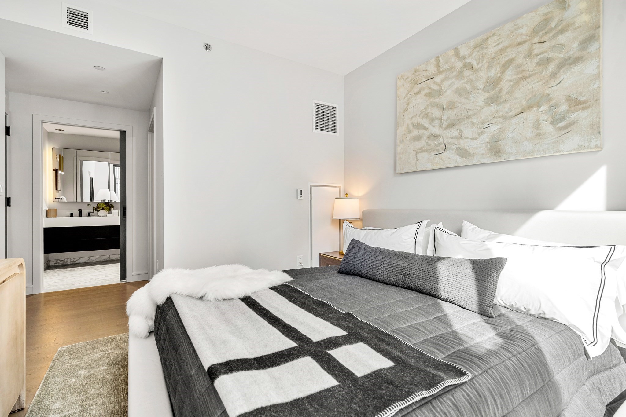 55 Lagrange St Unit: PH21B