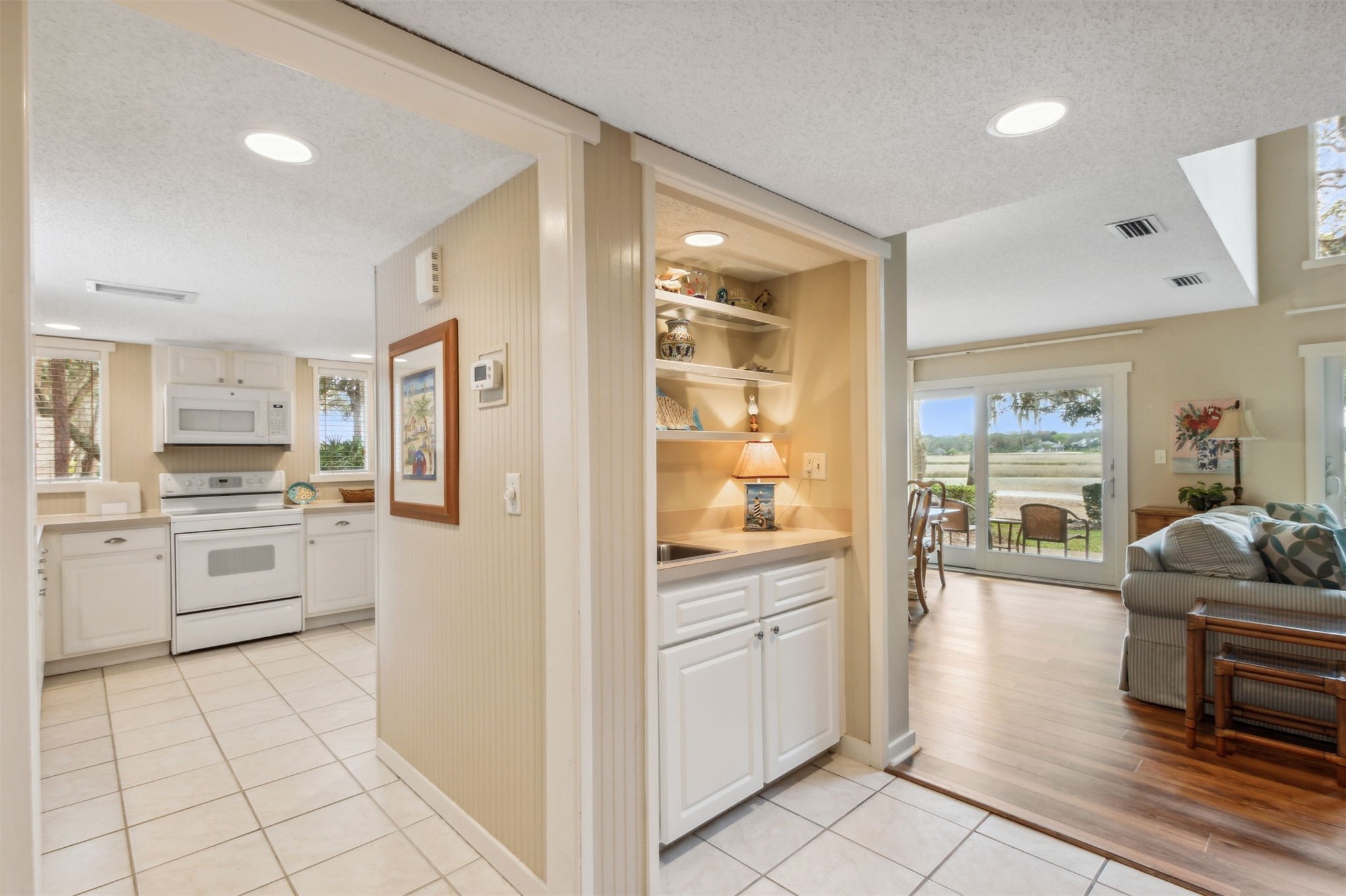 3061 SEA MARSH ROAD 3061