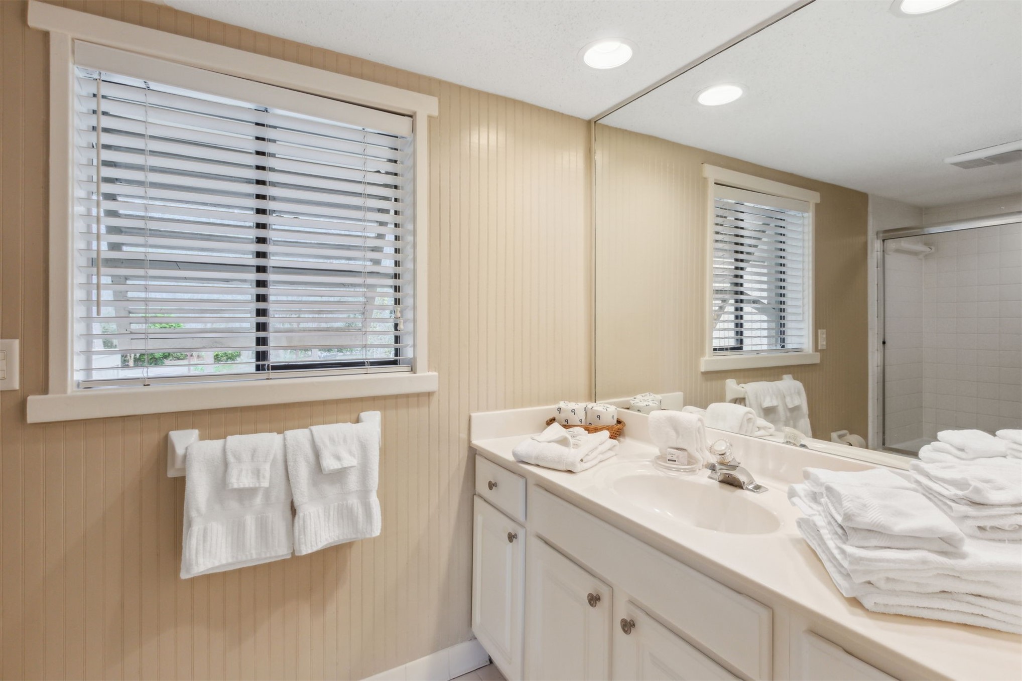 3061 SEA MARSH ROAD 3061