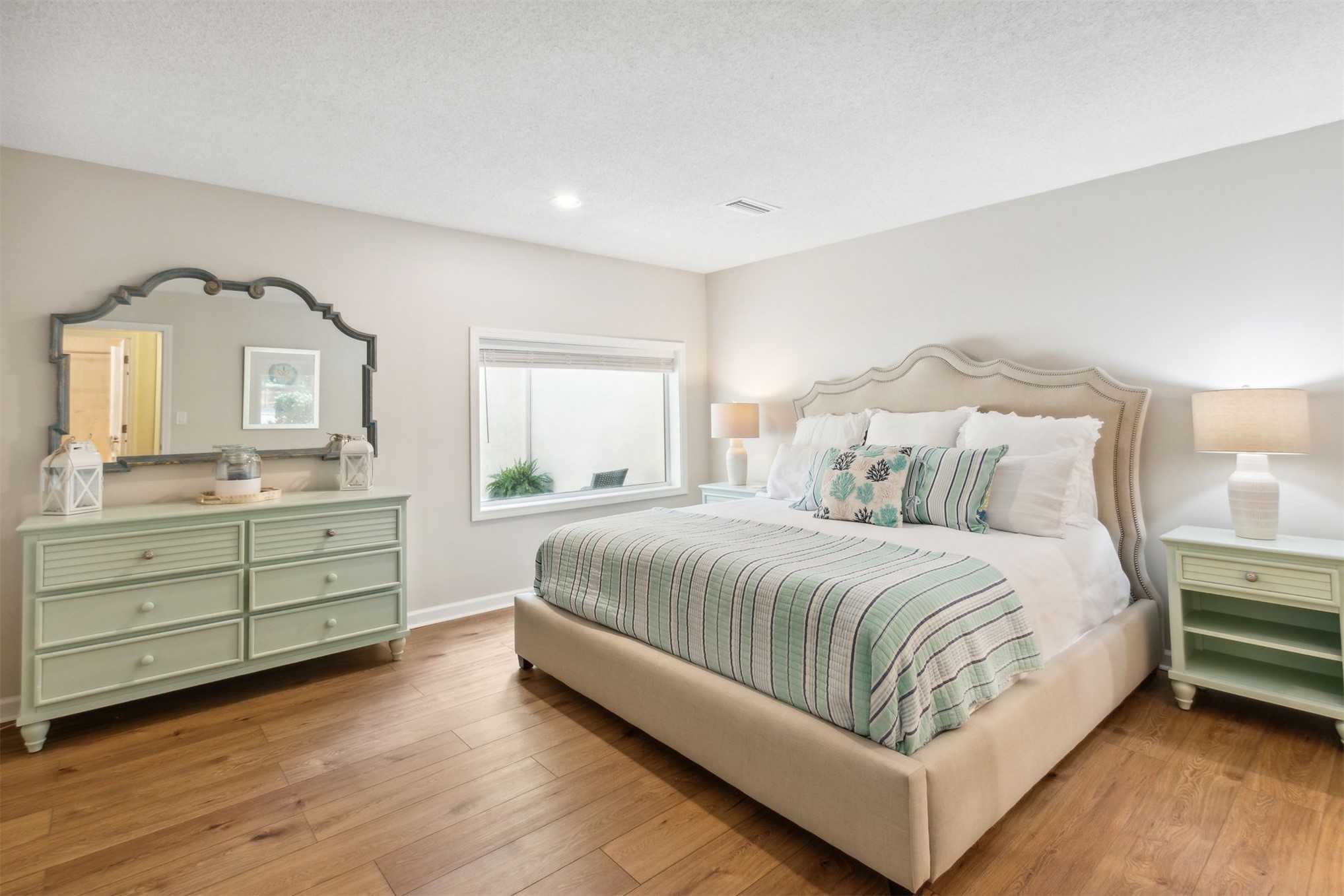 3304 SEA MARSH ROAD 3304