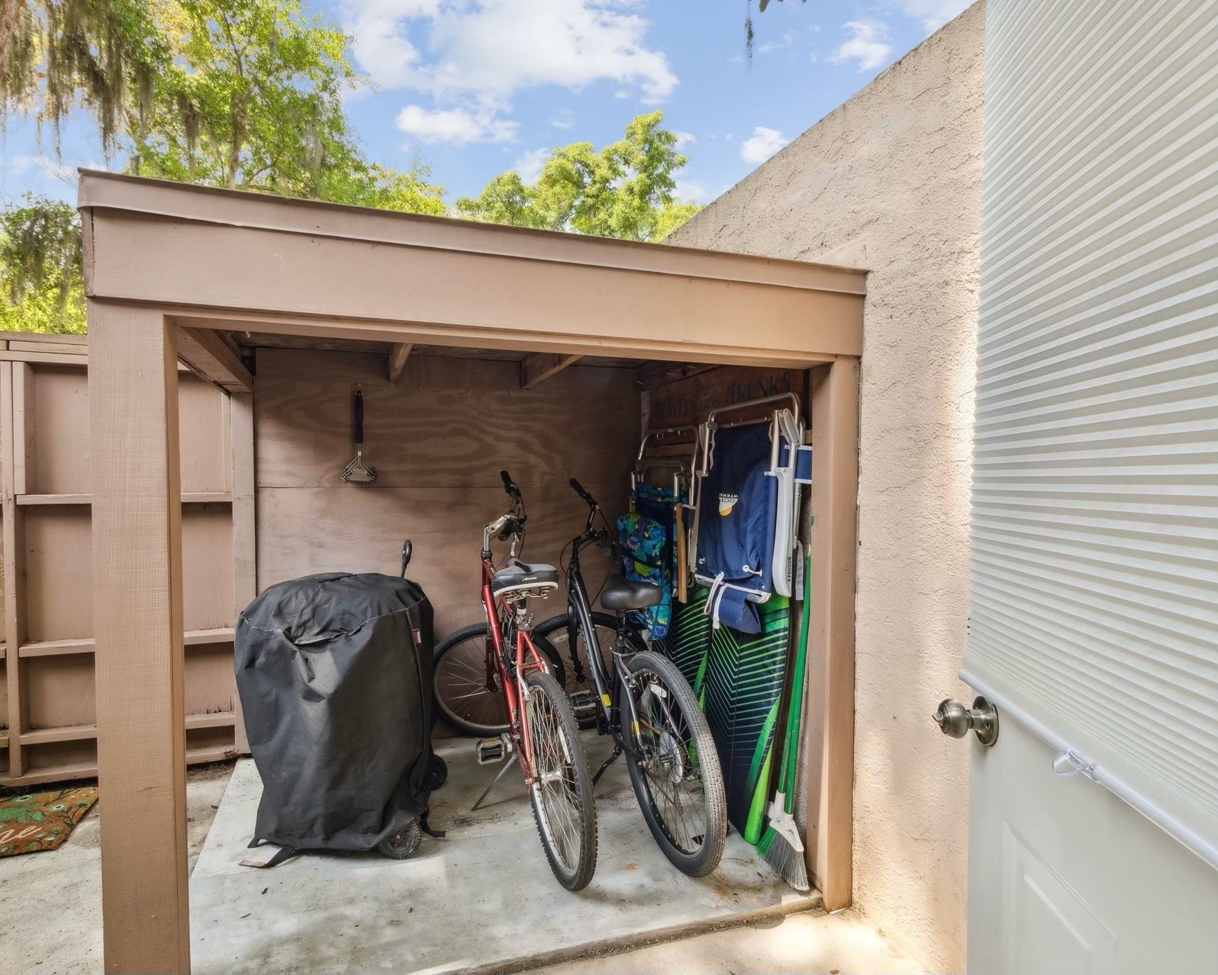 3304 SEA MARSH ROAD 3304