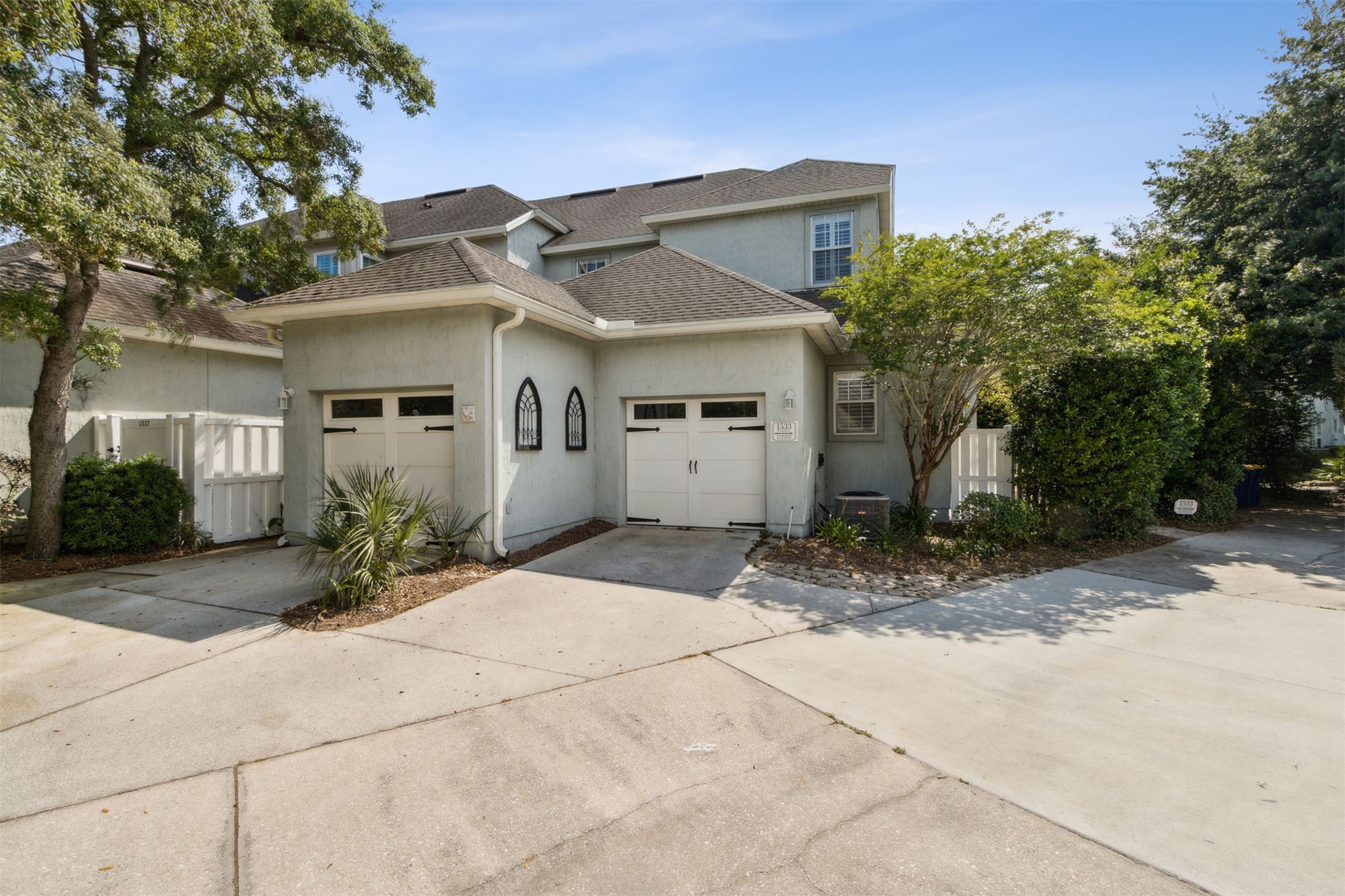 1533 GEDDES LANE