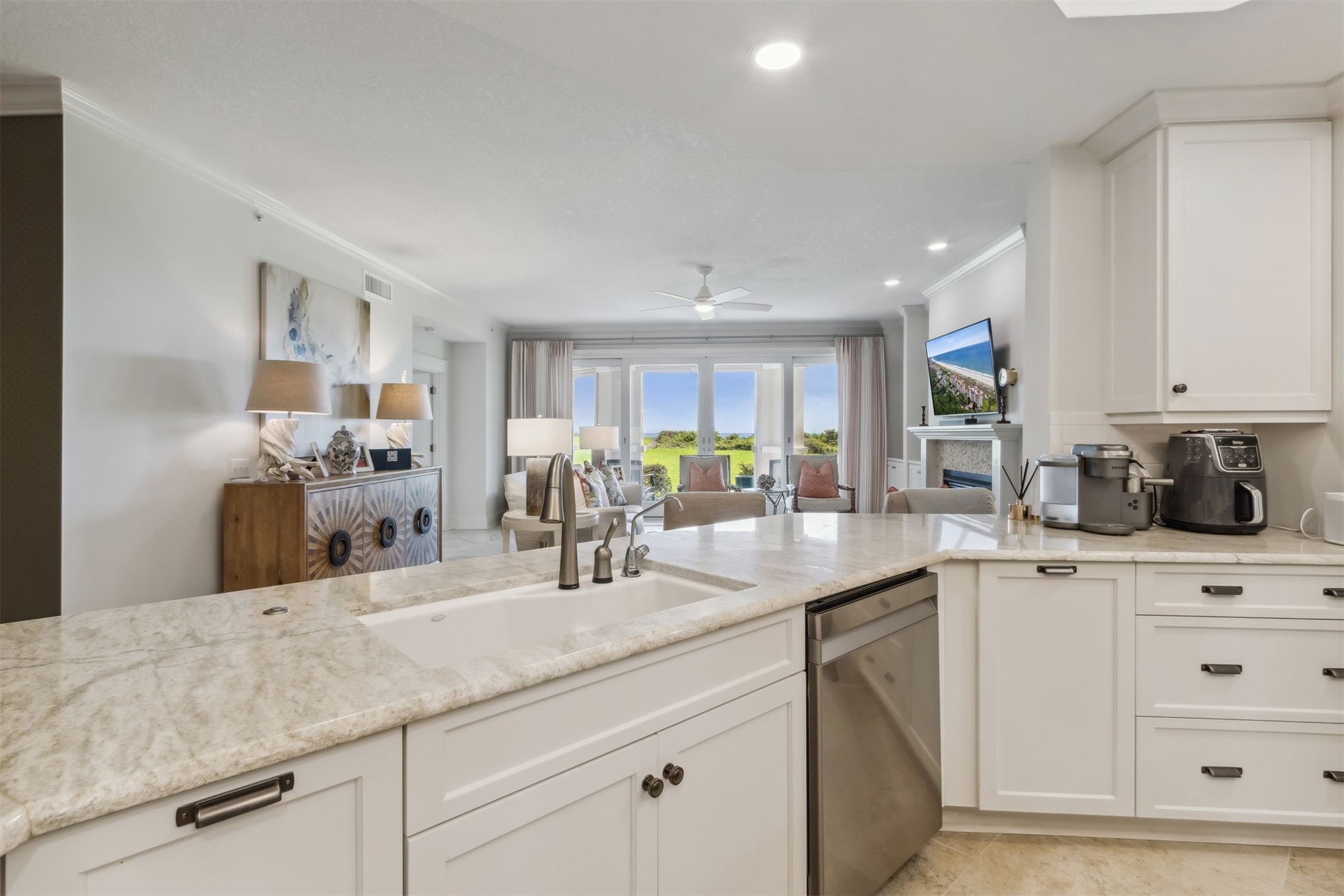 424 BEACHSIDE PLACE