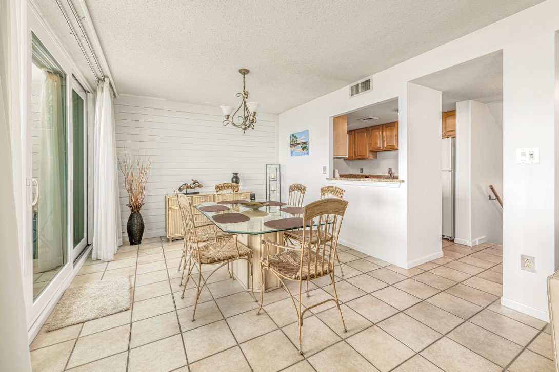 1007 CAPTAINS COURT DRIVE 1007