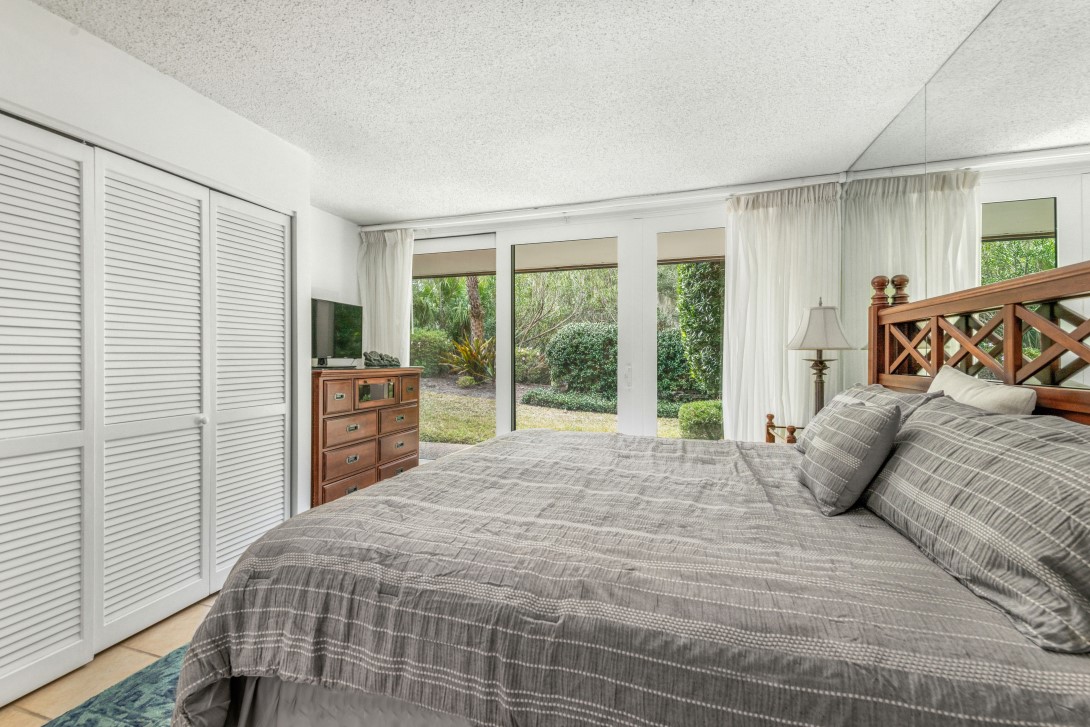 1007 CAPTAINS COURT DRIVE 1007