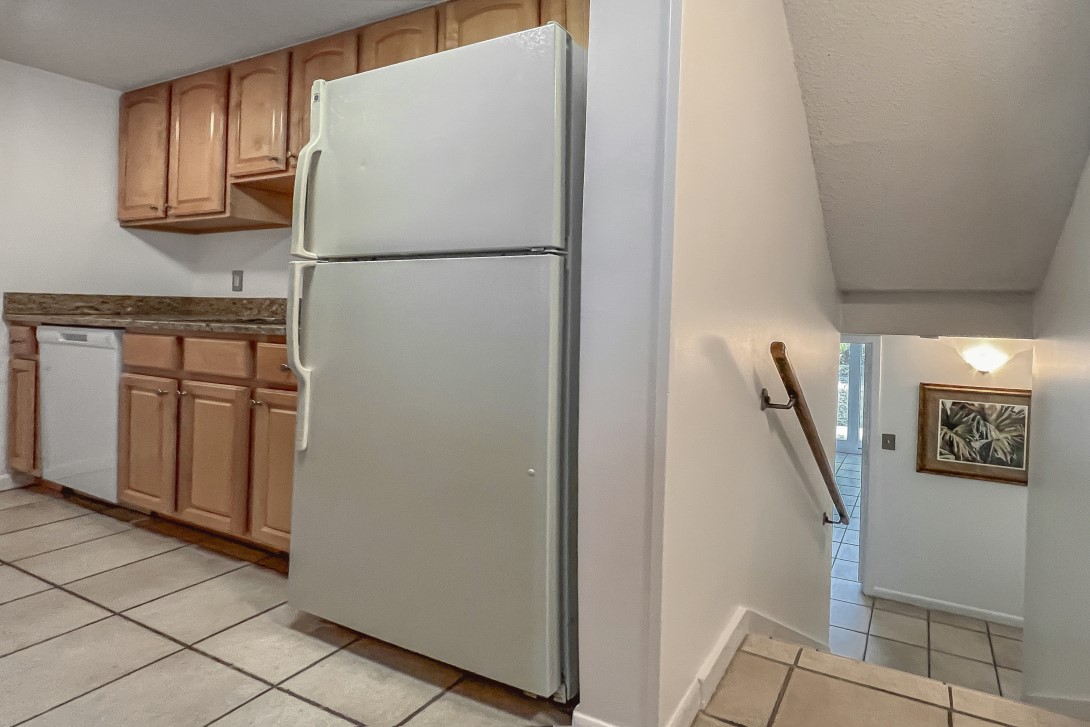 1007 CAPTAINS COURT DRIVE 1007