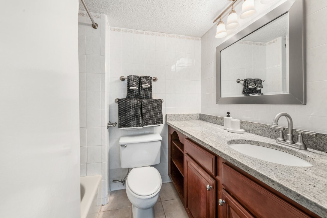 1007 CAPTAINS COURT DRIVE 1007