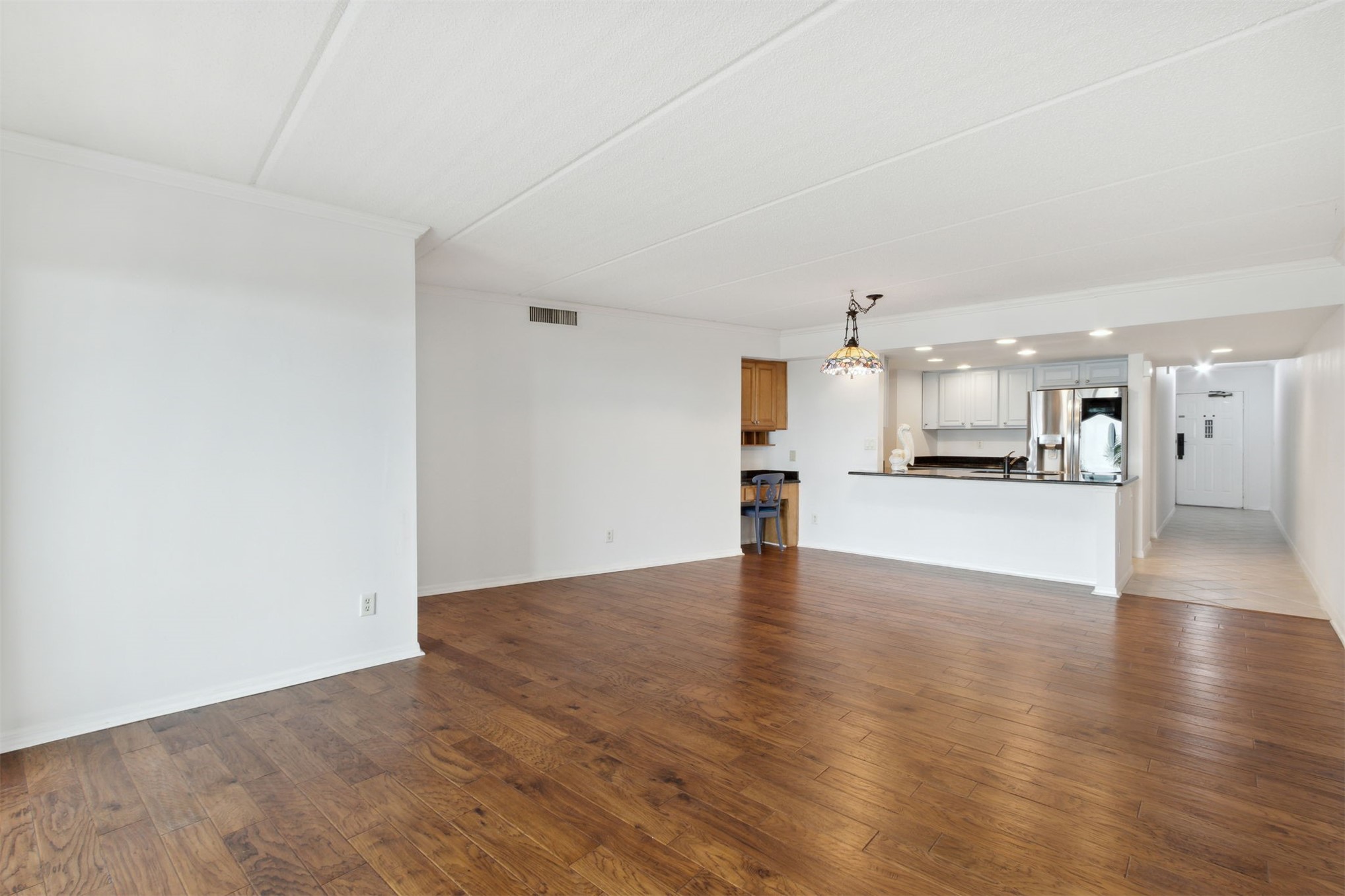 3460 S FLETCHER AVENUE 305