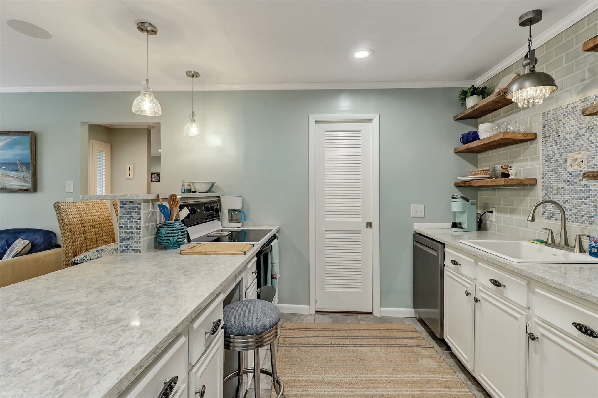 2700 MIZELL AVENUE 903