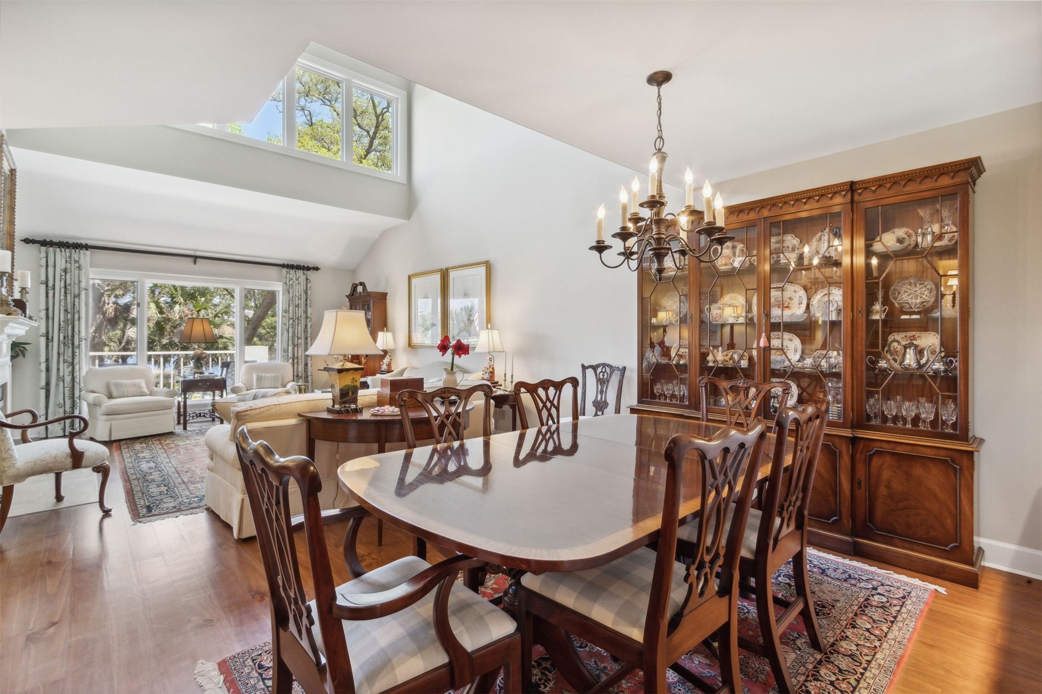 2413 BOXWOOD LANE