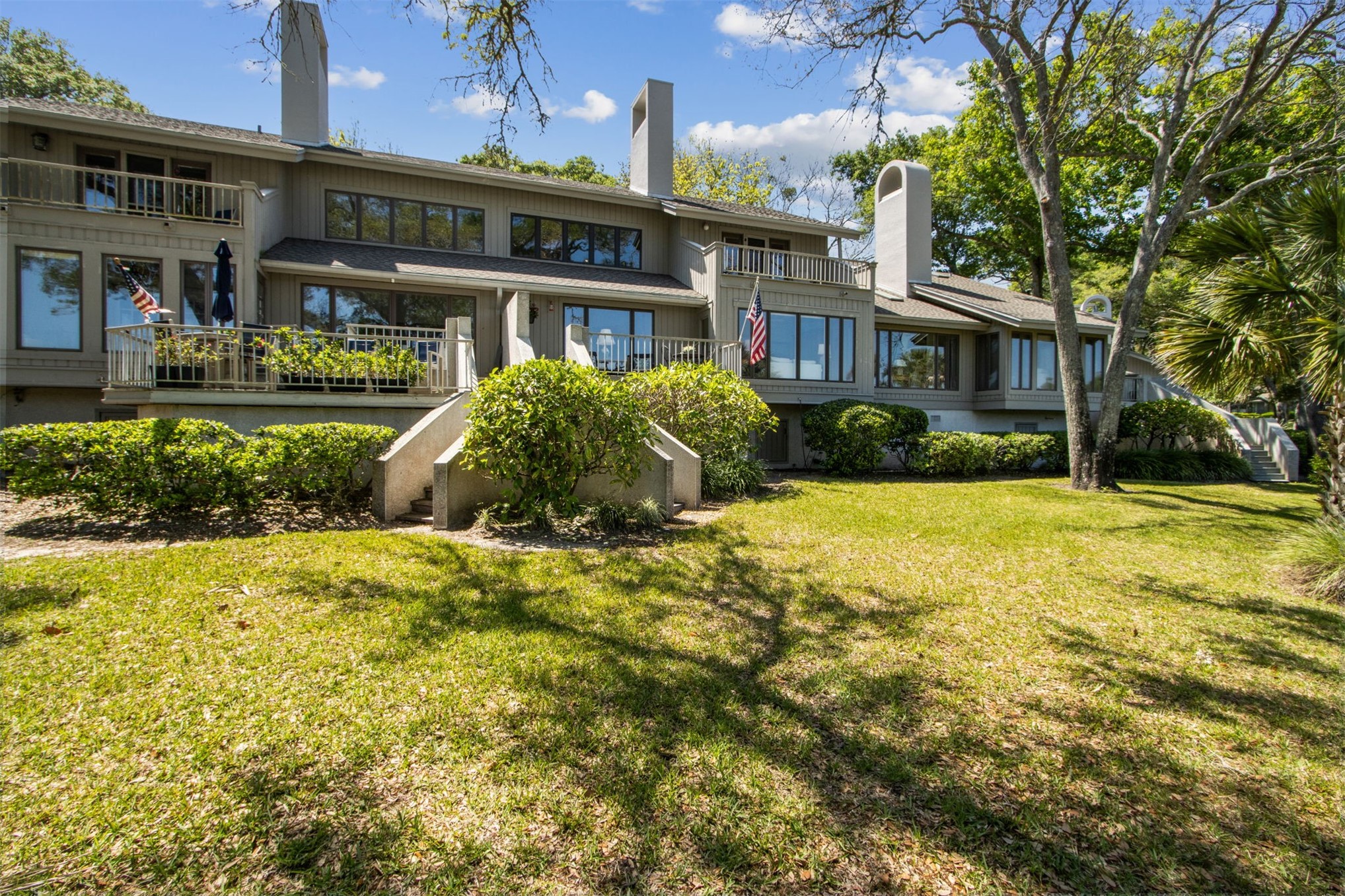 2413 BOXWOOD LANE