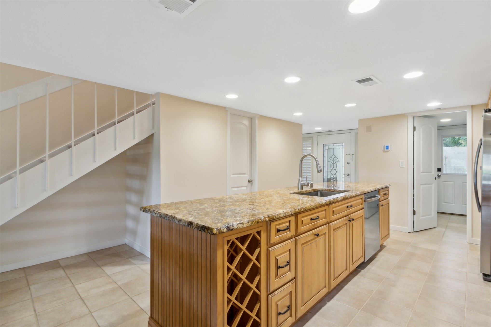 3041 SEA MARSH ROAD 3041