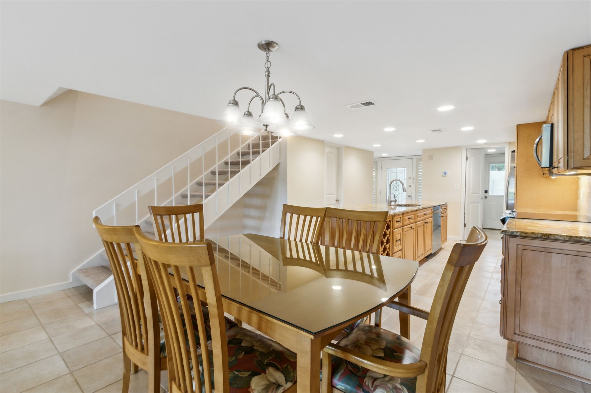 3041 SEA MARSH ROAD 3041