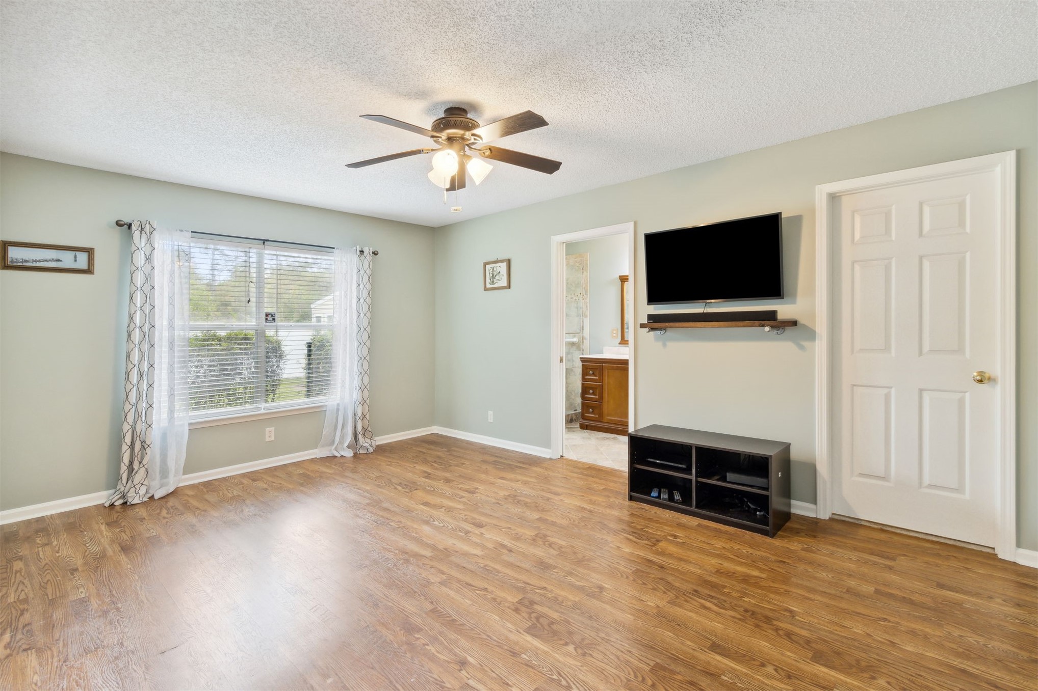 24036 CREEK PARKE CIRCLE