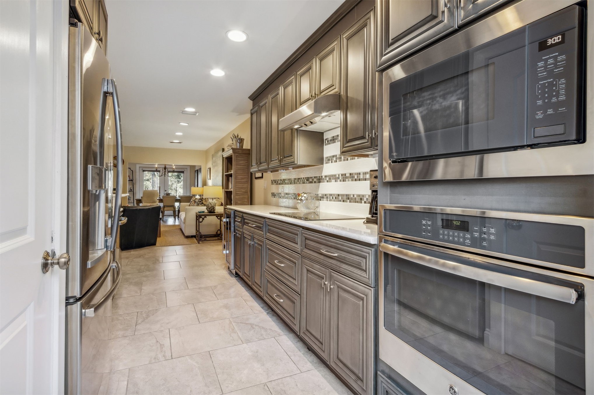 3310 SEA MARSH ROAD 3310