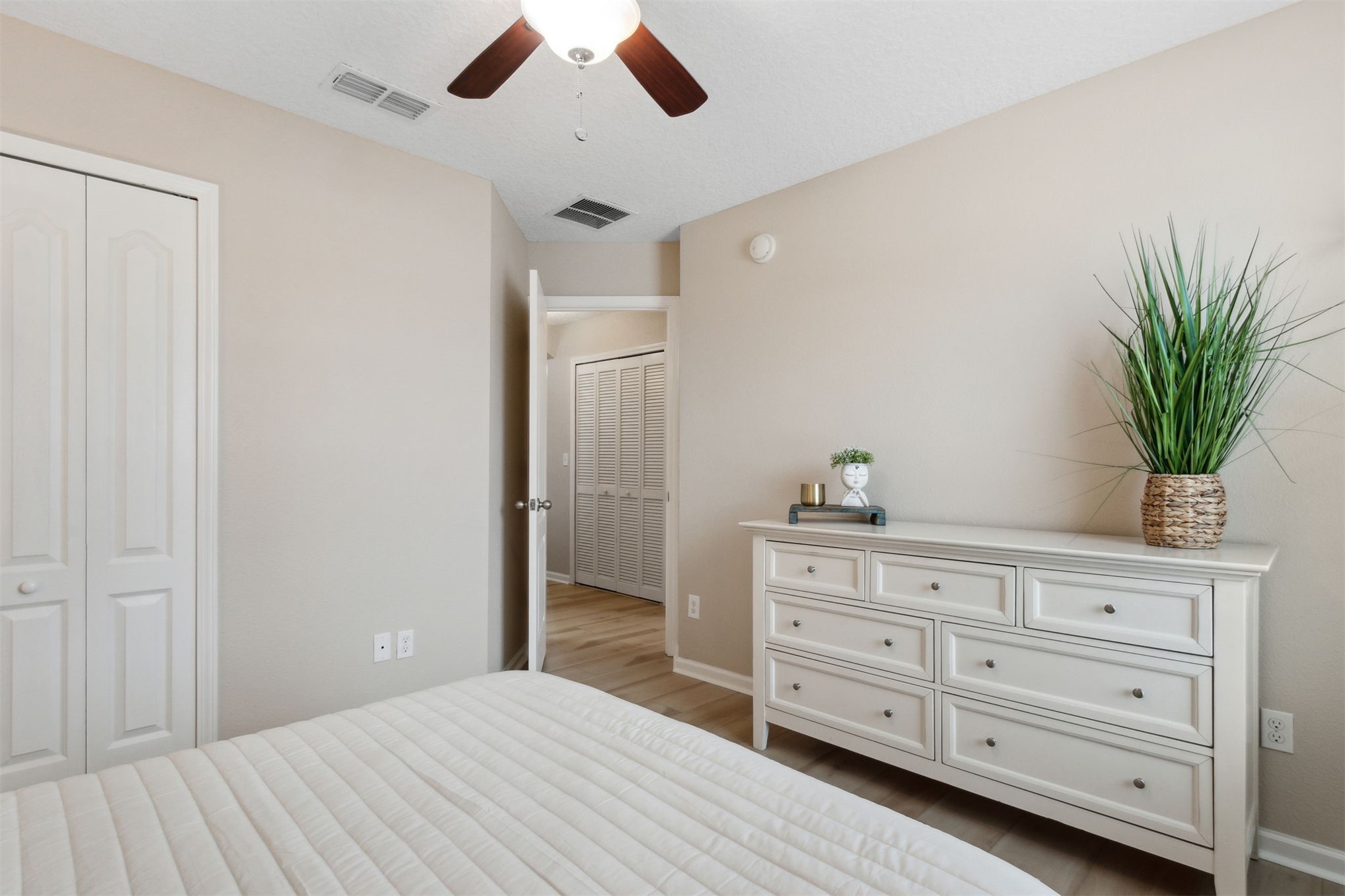95050 WINDFLOWER TRAIL