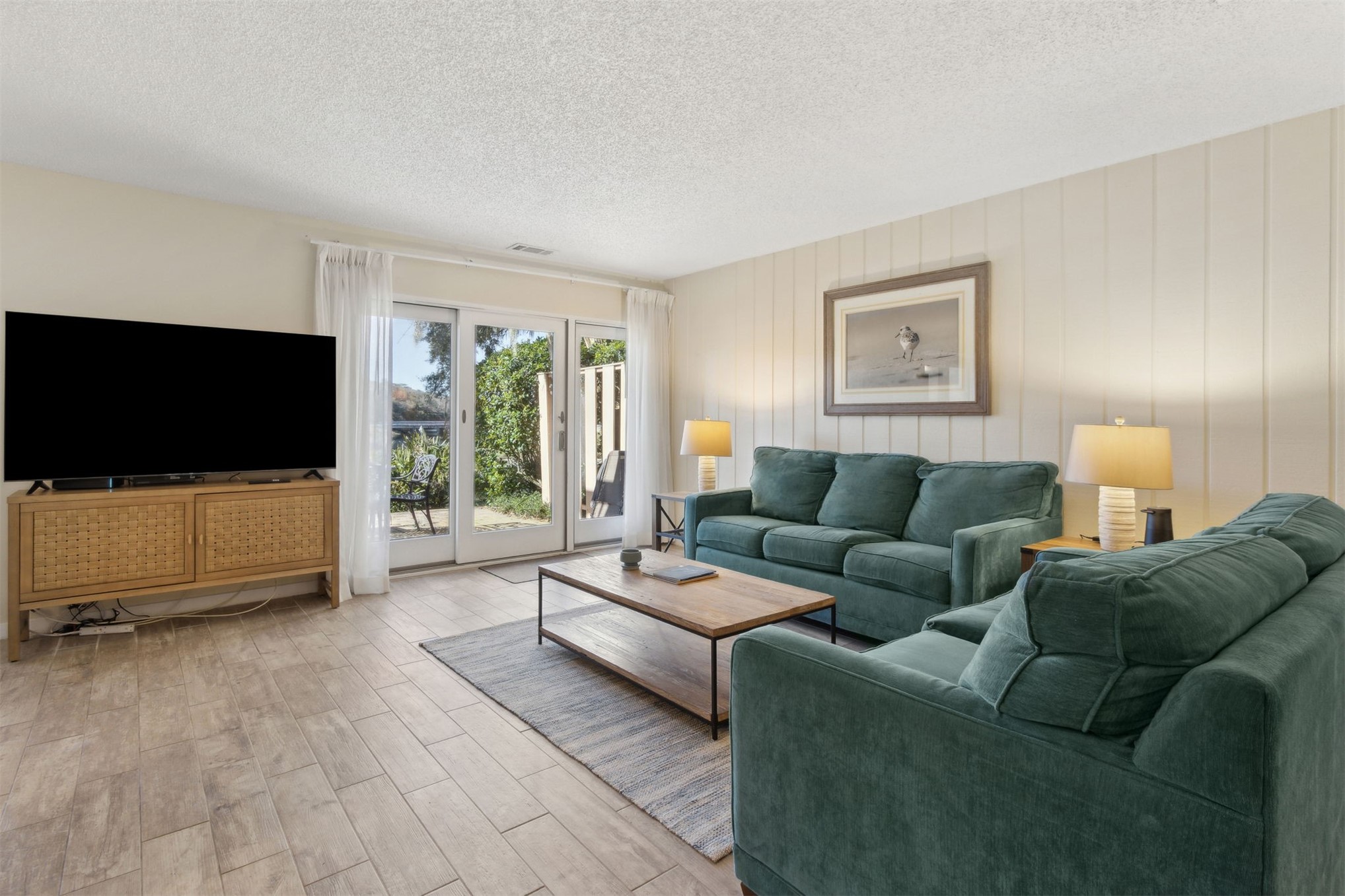 2098 BEACH WOOD ROAD 2098