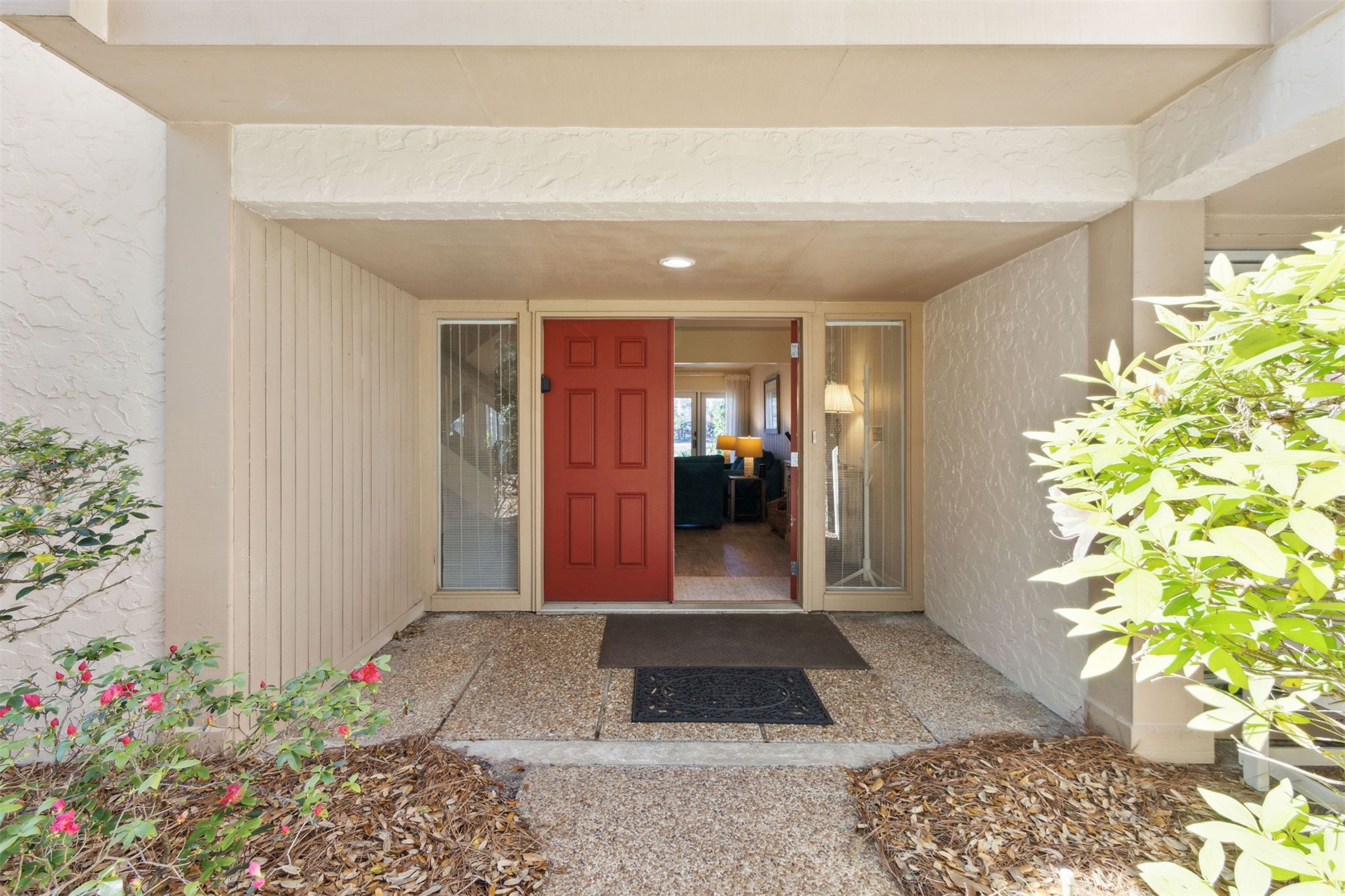 2098 BEACH WOOD ROAD 2098