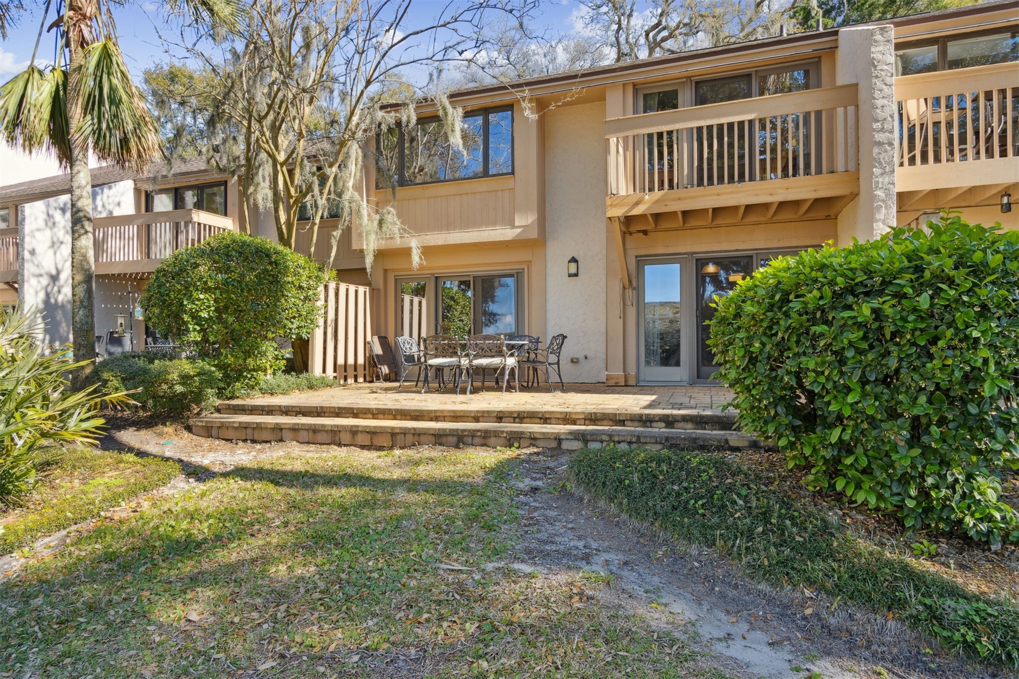 2098 BEACH WOOD ROAD 2098