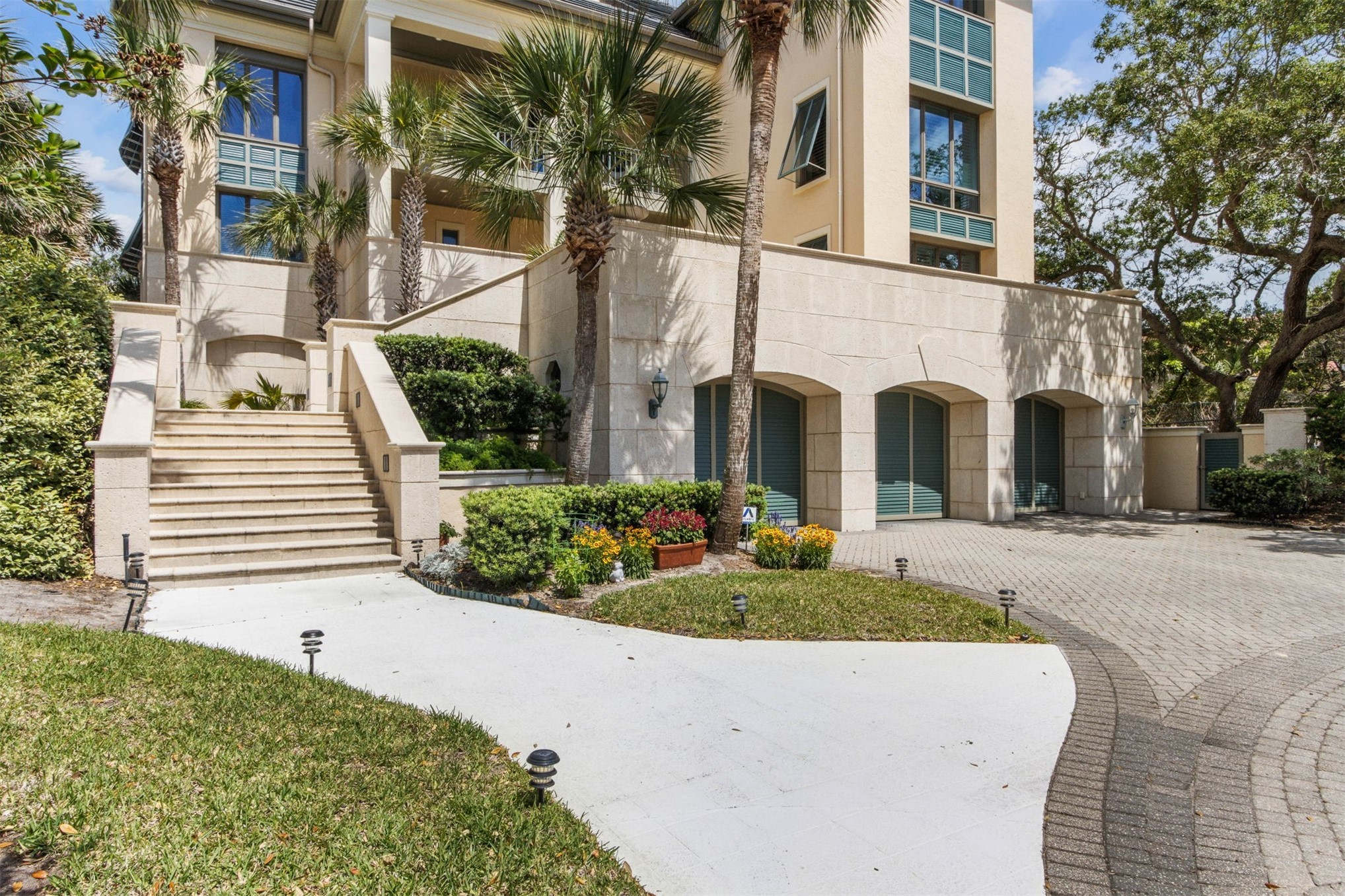28 DUNES ROW