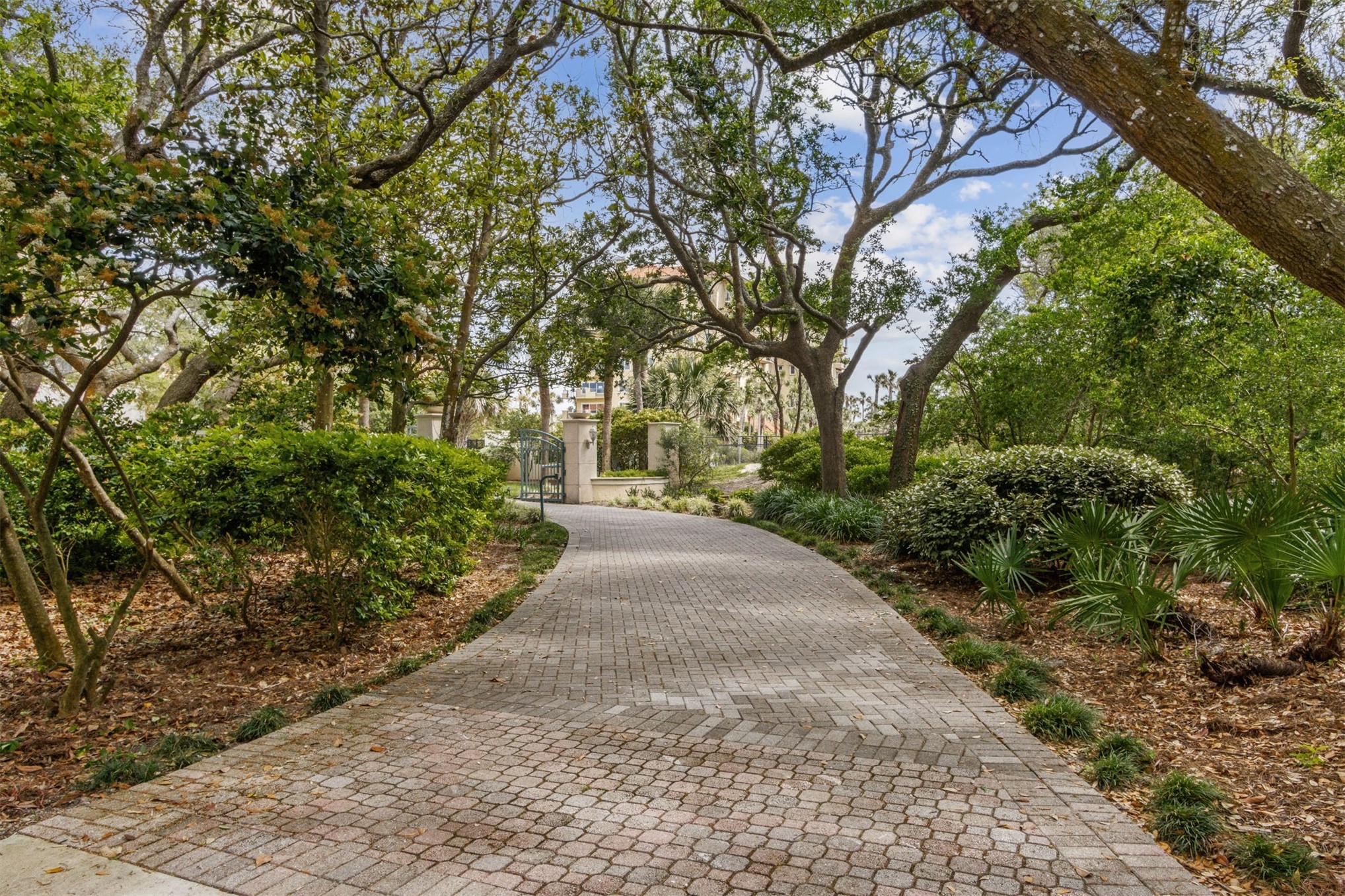 28 DUNES ROW