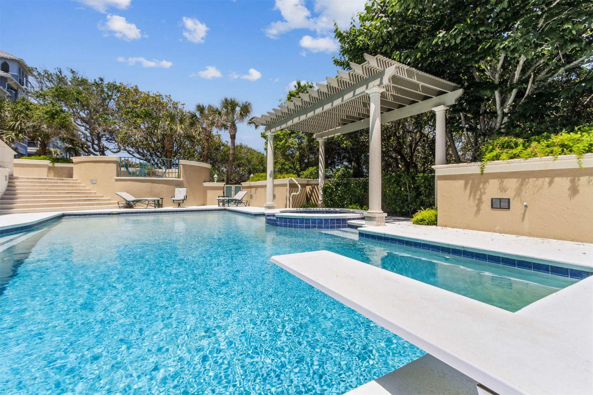 28 DUNES ROW
