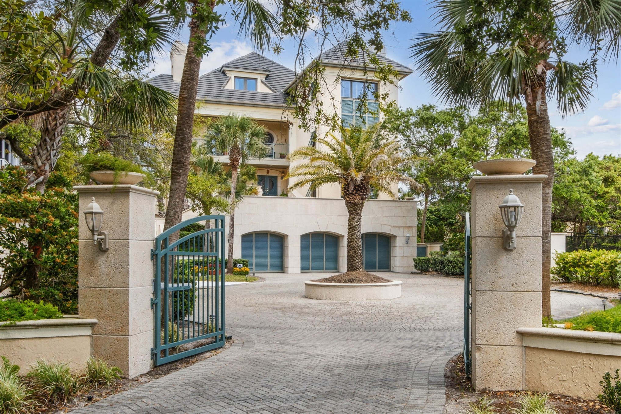 28 DUNES ROW