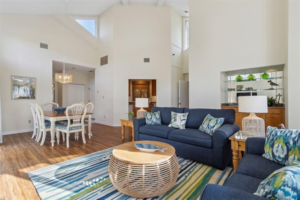 2317 & 2319 BOXWOOD LANE 2317