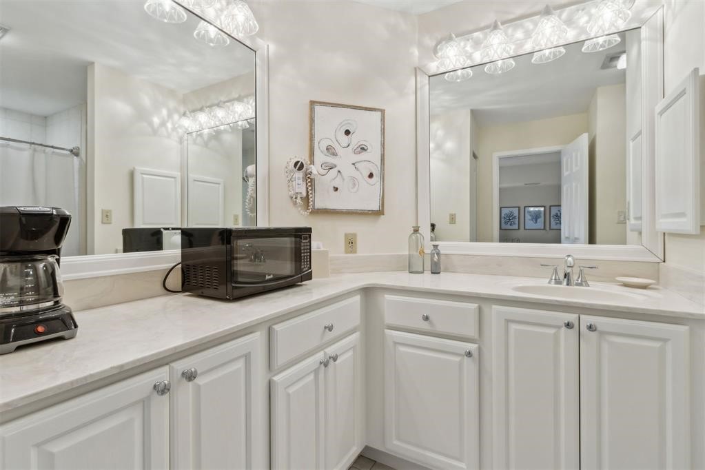 2317 & 2319 BOXWOOD LANE 2317