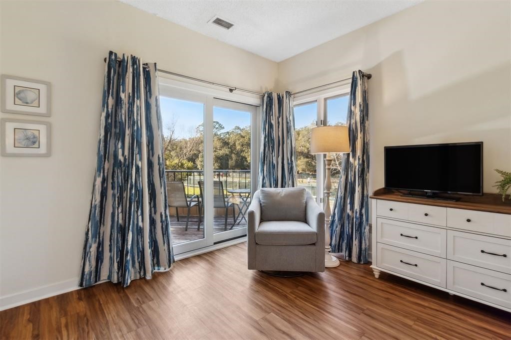 2317 & 2319 BOXWOOD LANE 2317