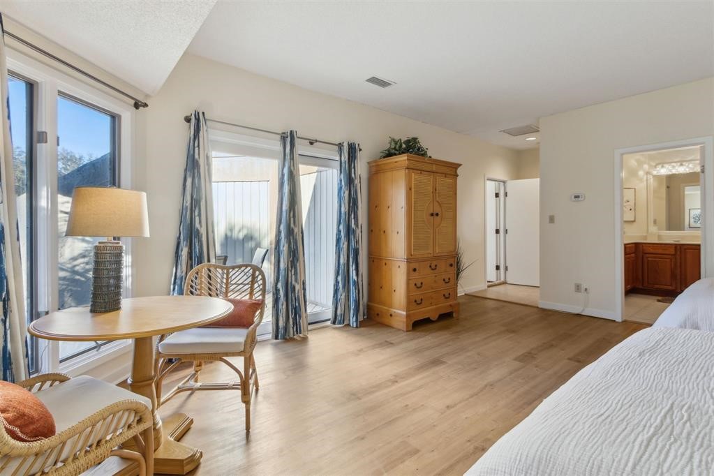 2317 & 2319 BOXWOOD LANE 2317