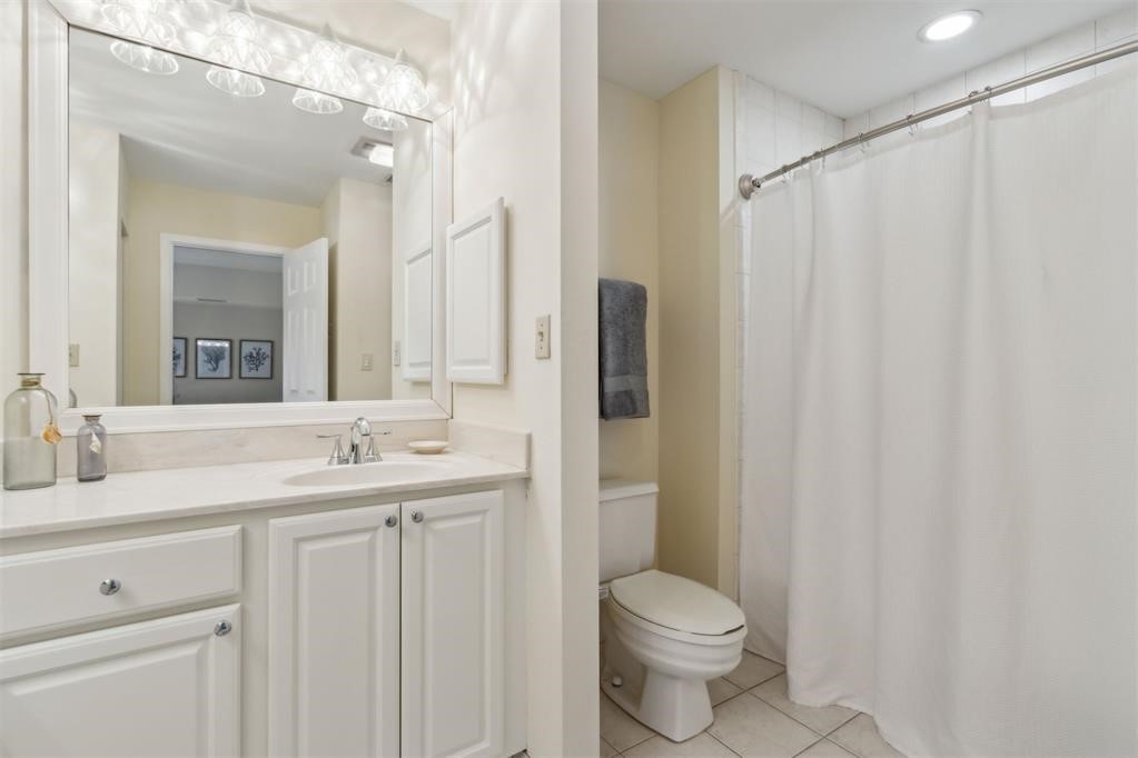 2317 & 2319 BOXWOOD LANE 2317