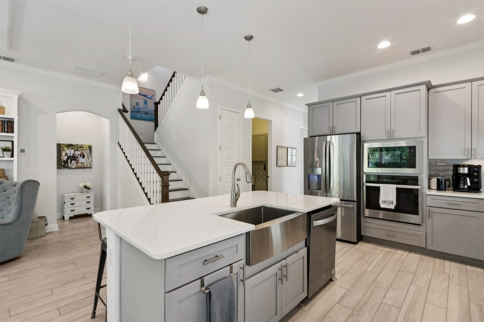 2815 TURTLE SHORES DRIVE
