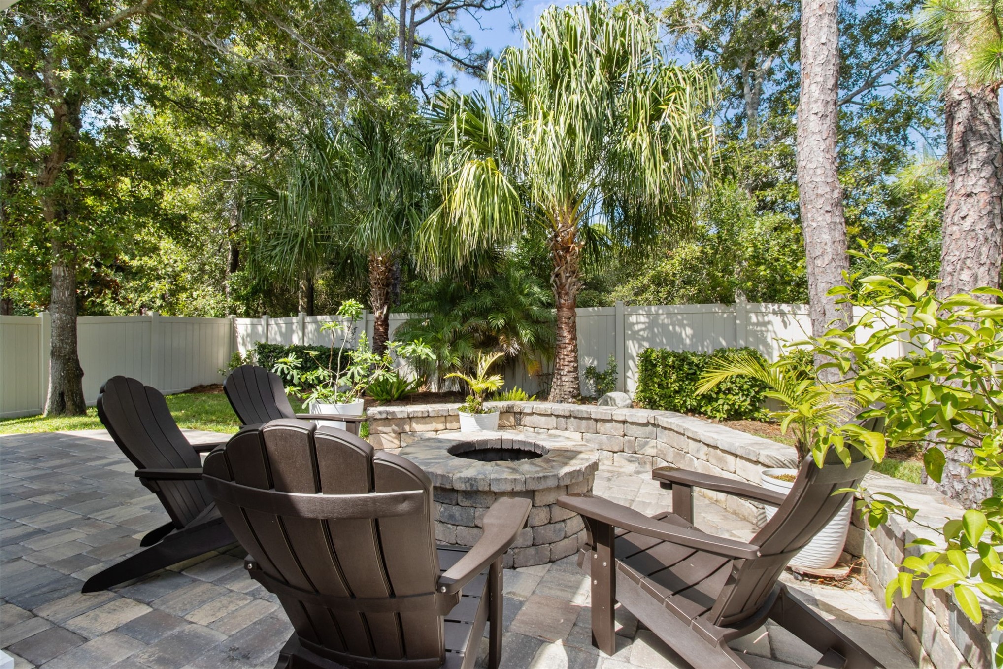 2815 TURTLE SHORES DRIVE
