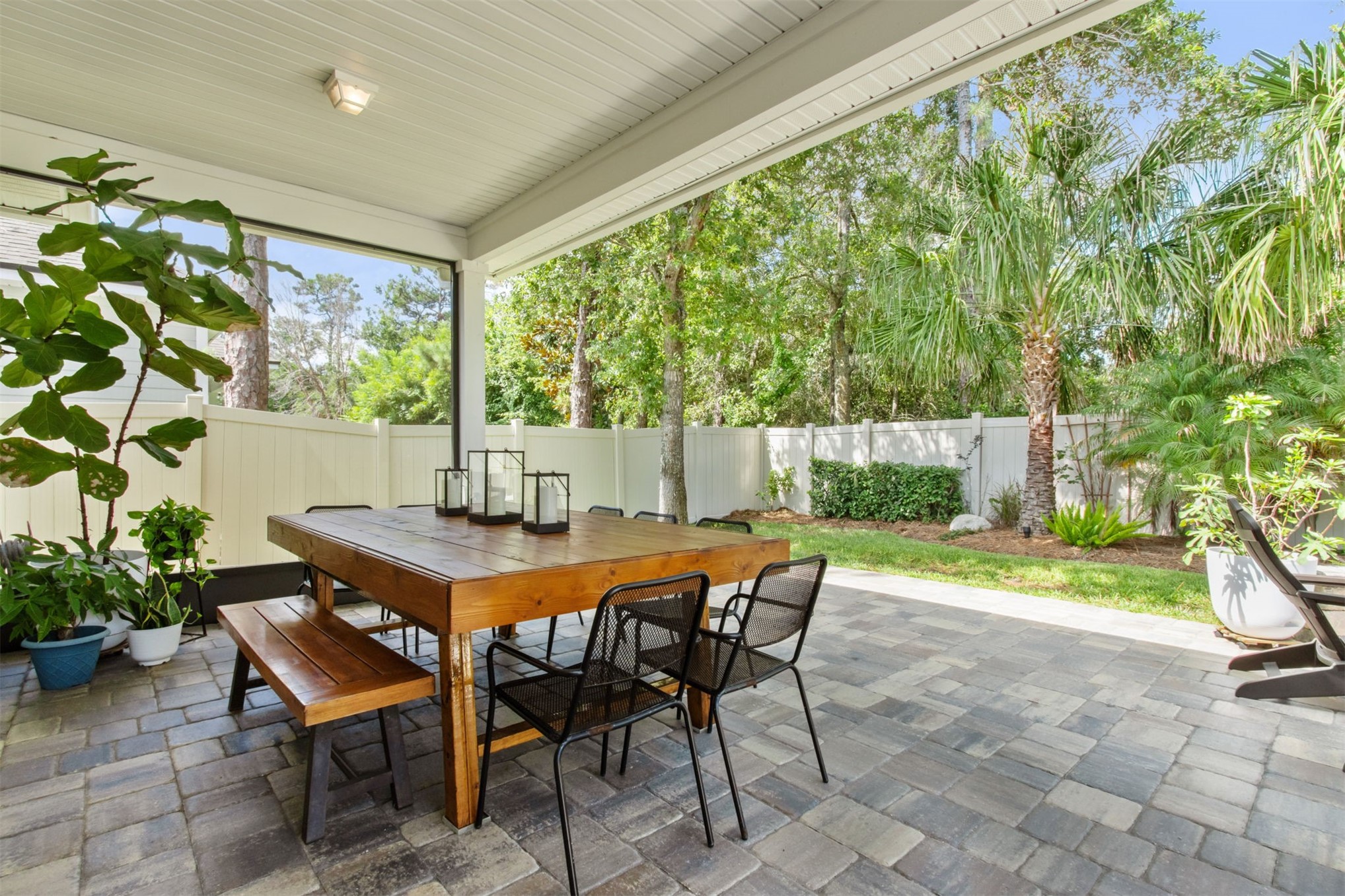 2815 TURTLE SHORES DRIVE