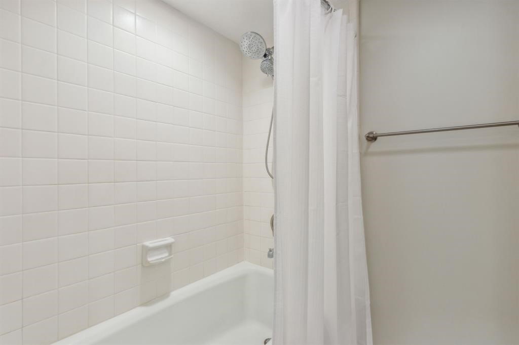 3036 SEA MARSH ROAD 3036