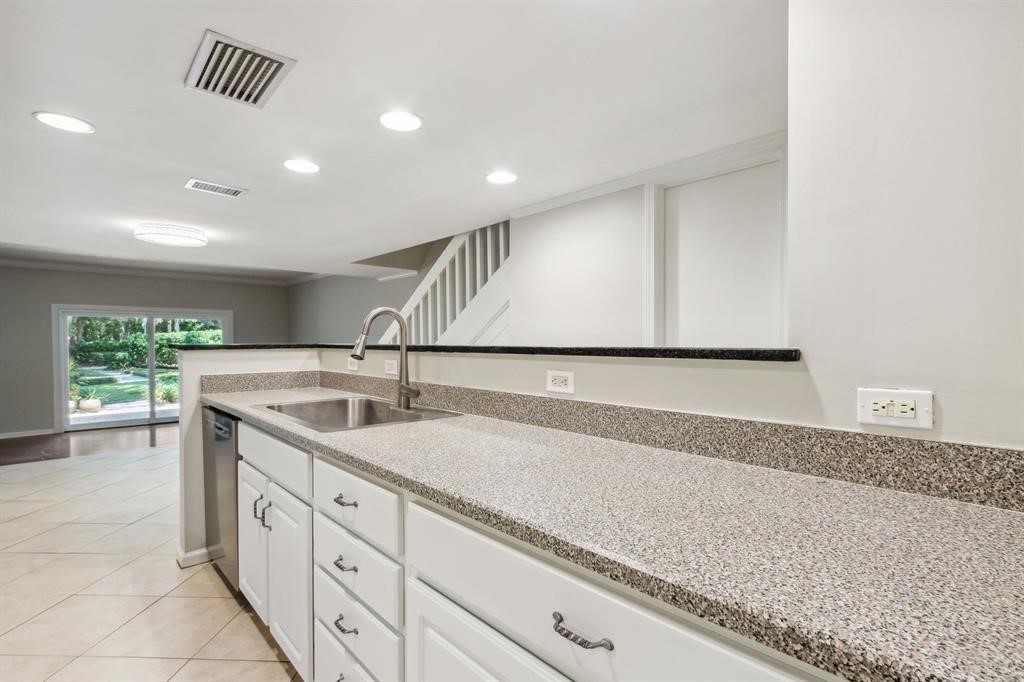 3036 SEA MARSH ROAD 3036