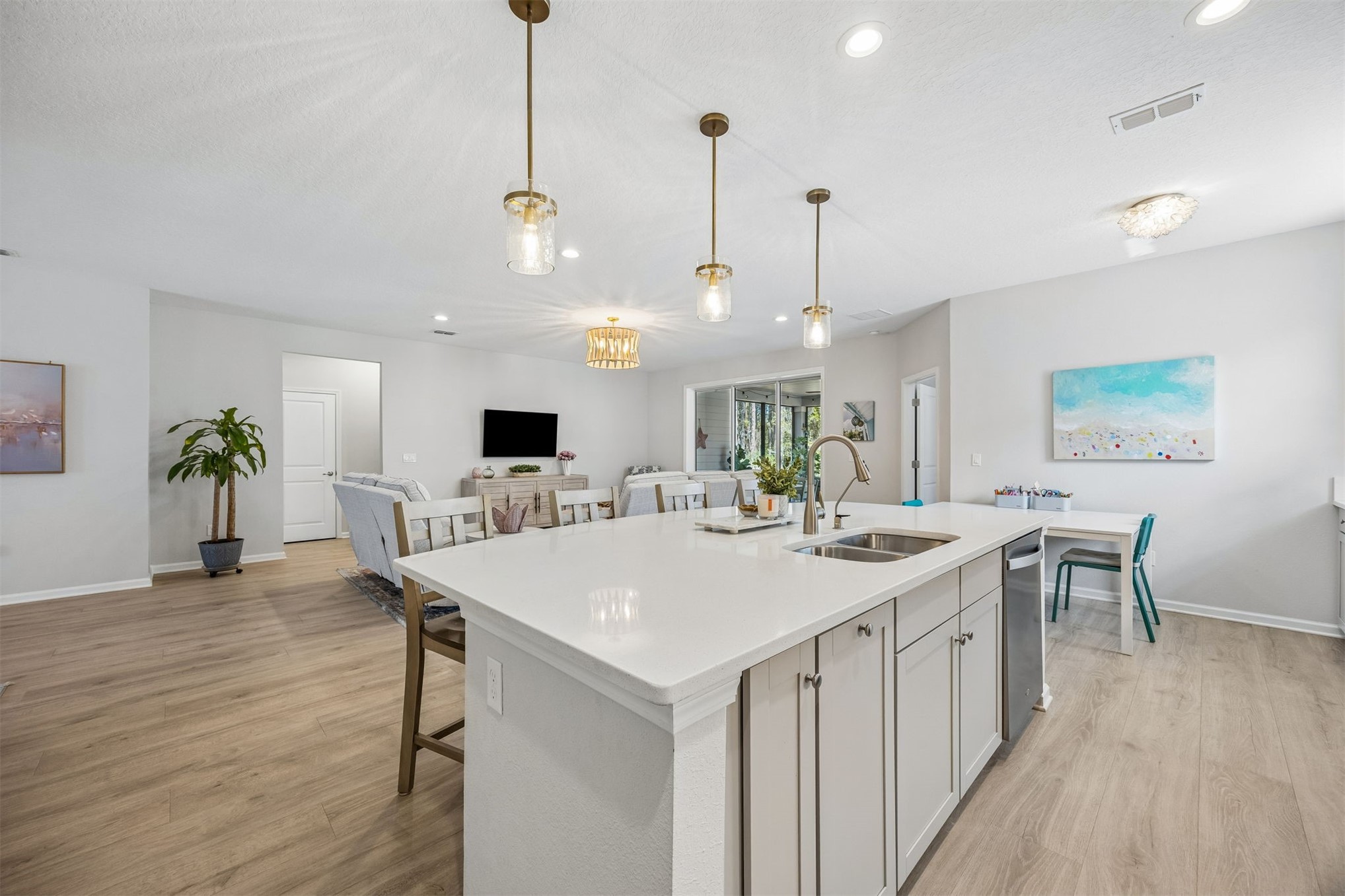 95198 ORCHID BLOSSOM TRAIL