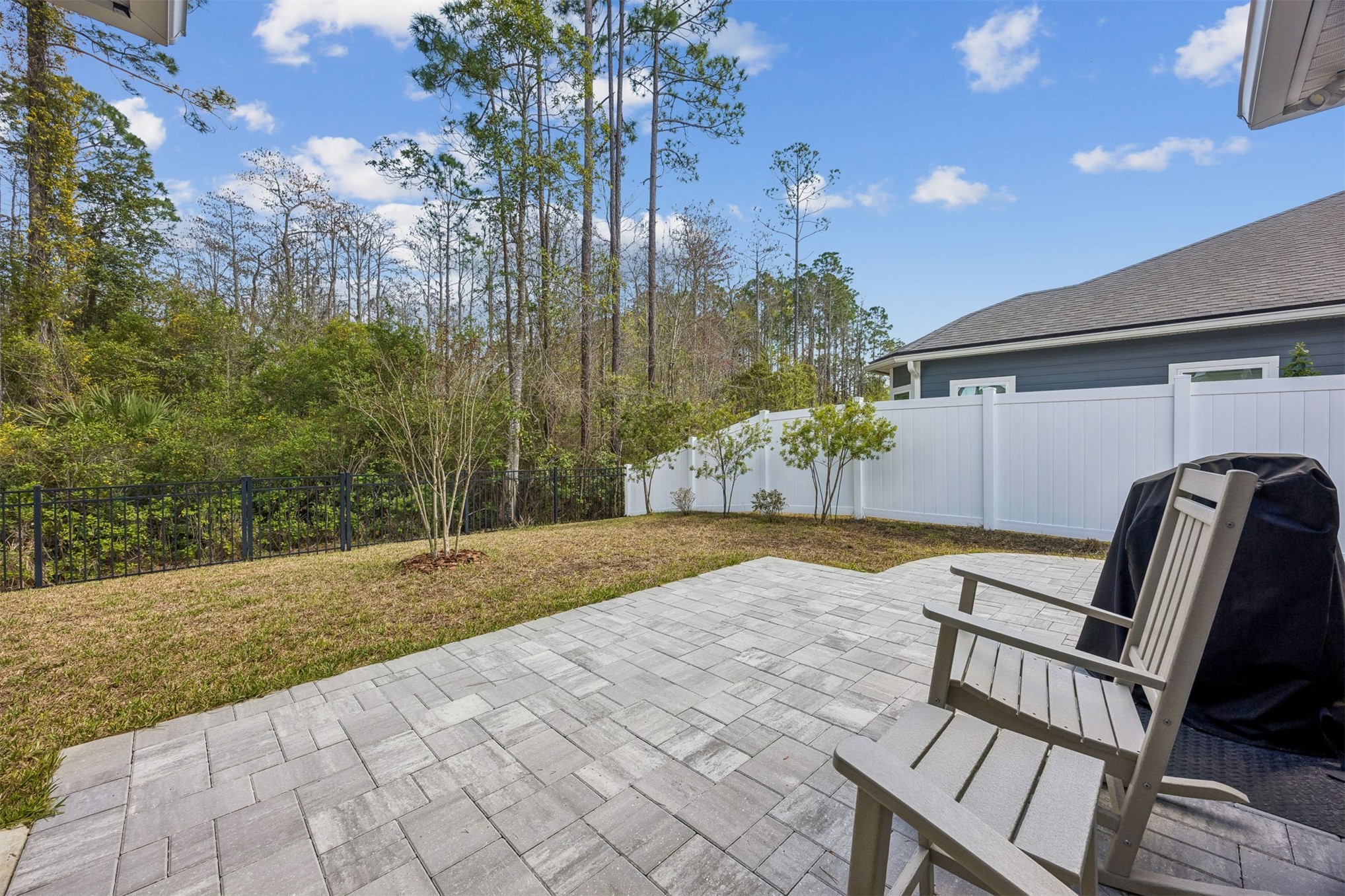 95198 ORCHID BLOSSOM TRAIL