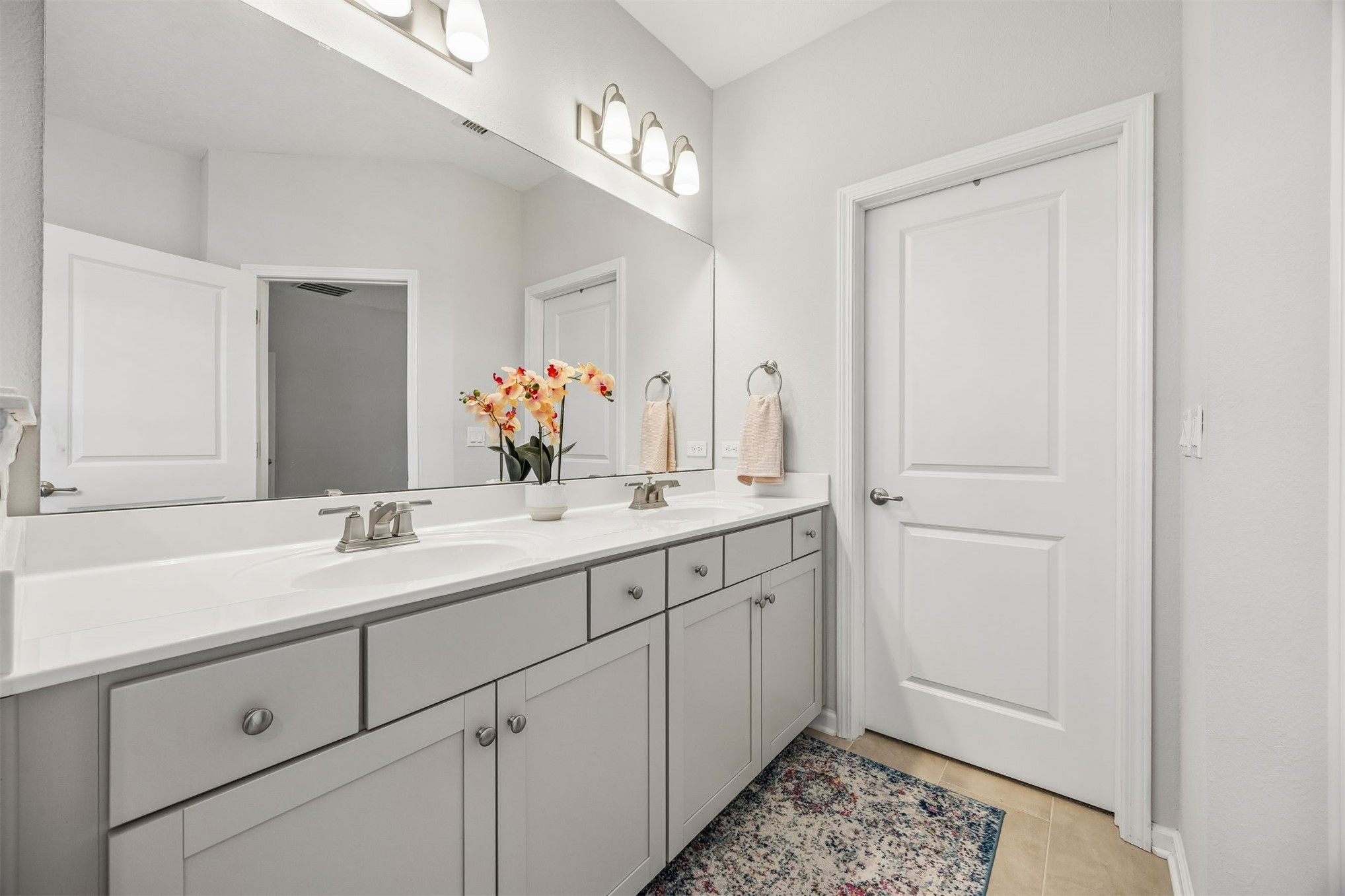 95198 ORCHID BLOSSOM TRAIL
