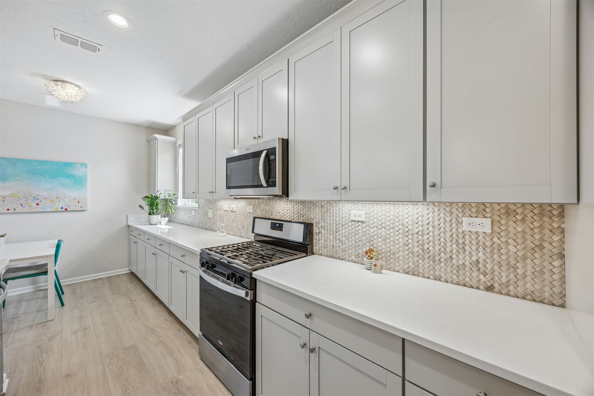 95198 ORCHID BLOSSOM TRAIL
