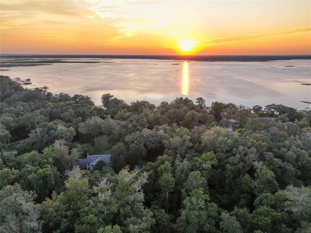 1356 SHADOW WOODS LANE