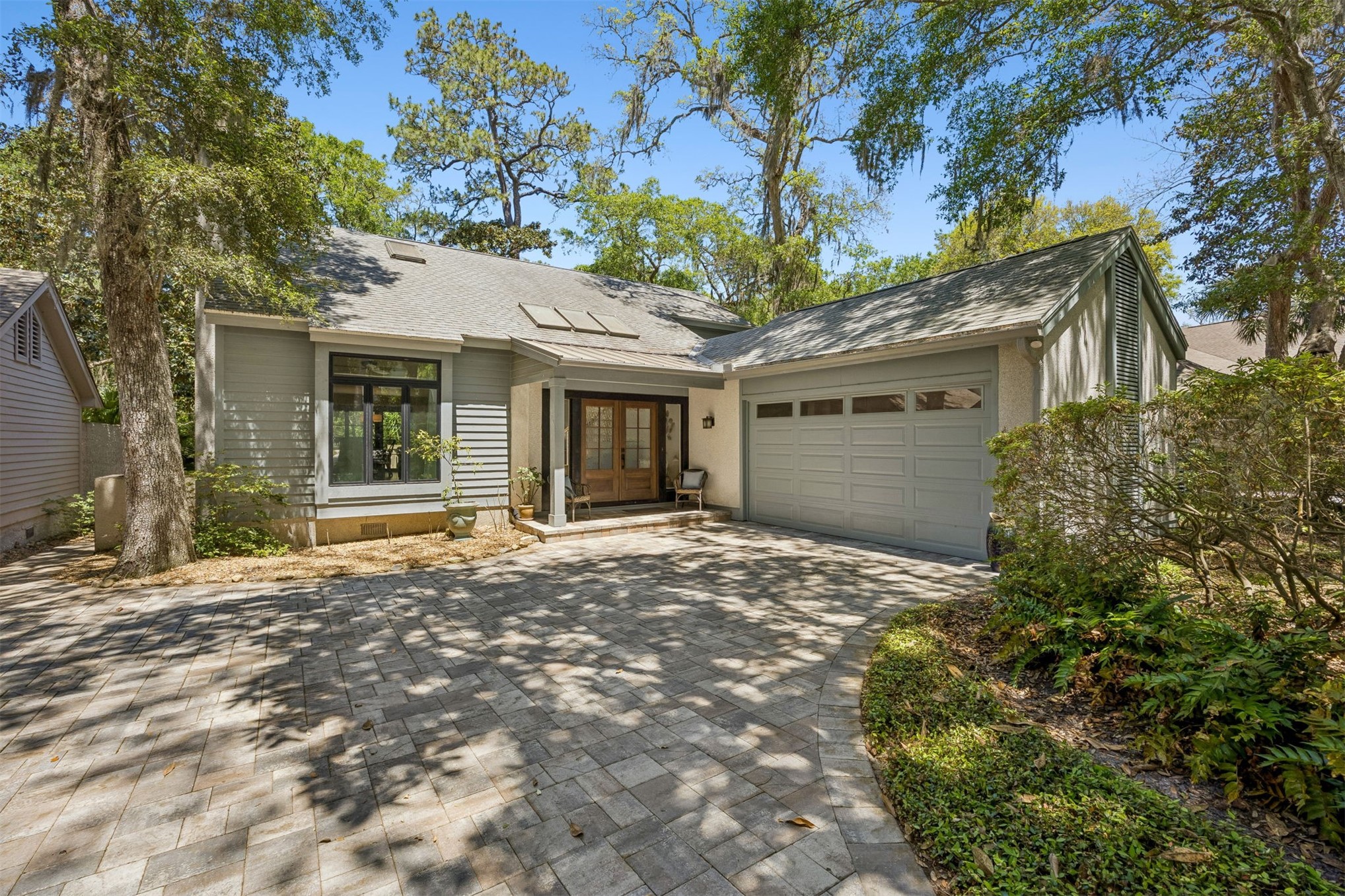 57 LAUREL OAK
