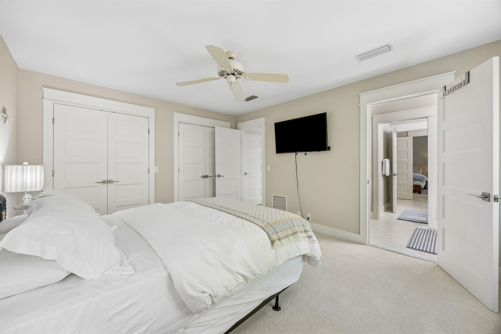 57 LAUREL OAK