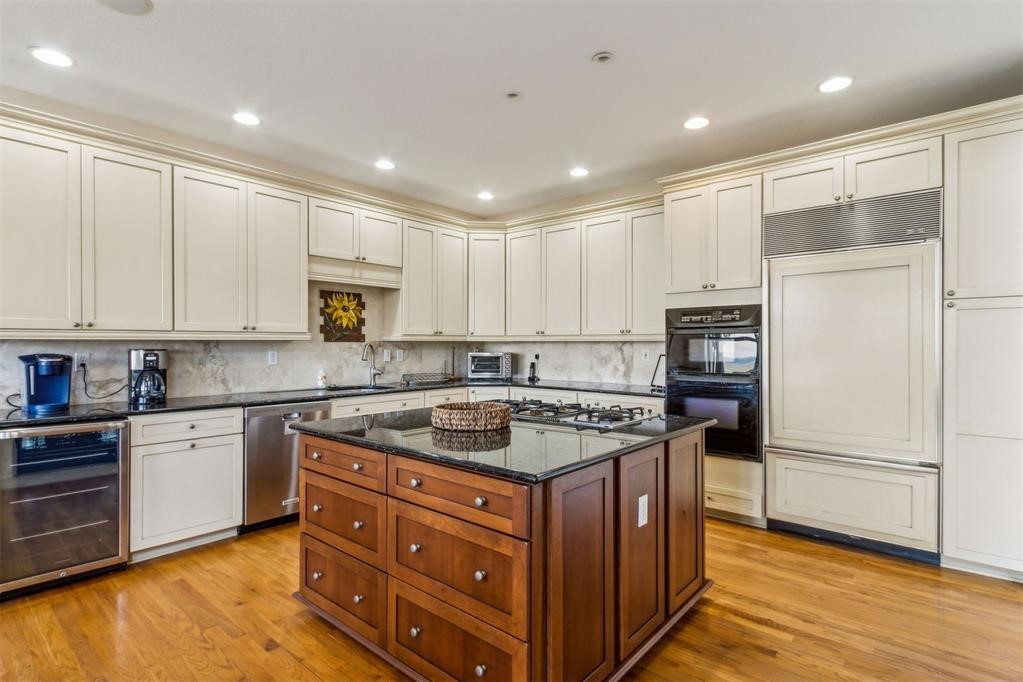 3119 SEA MARSH ROAD
