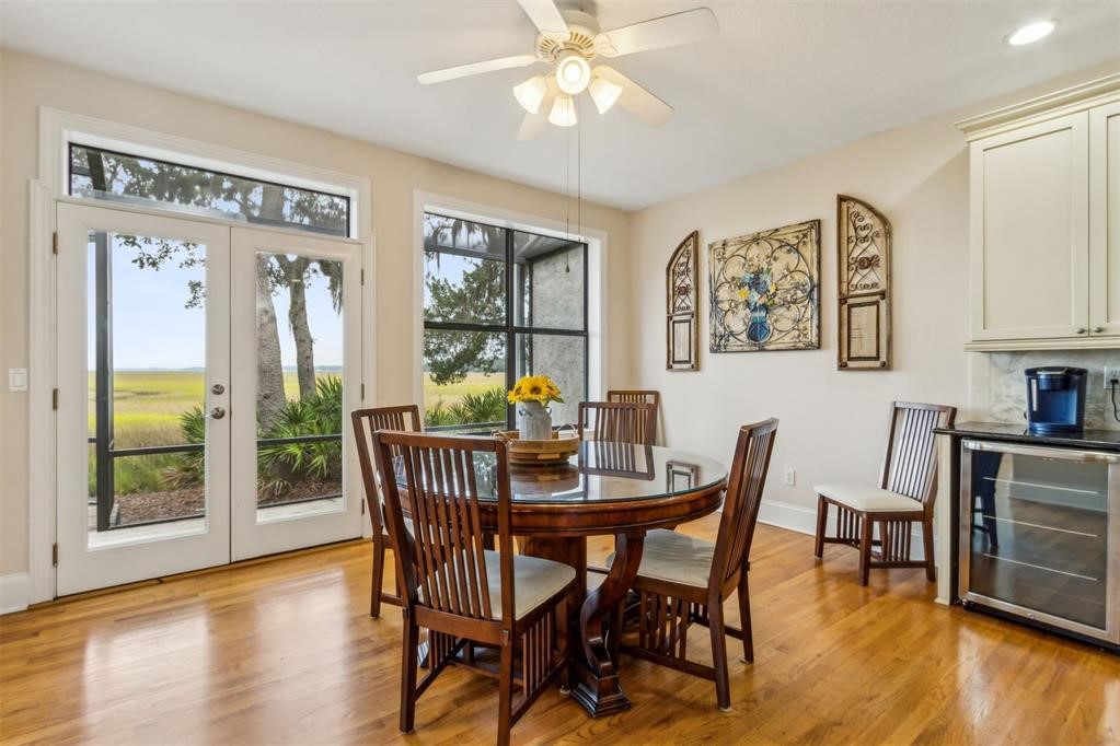 3119 SEA MARSH ROAD