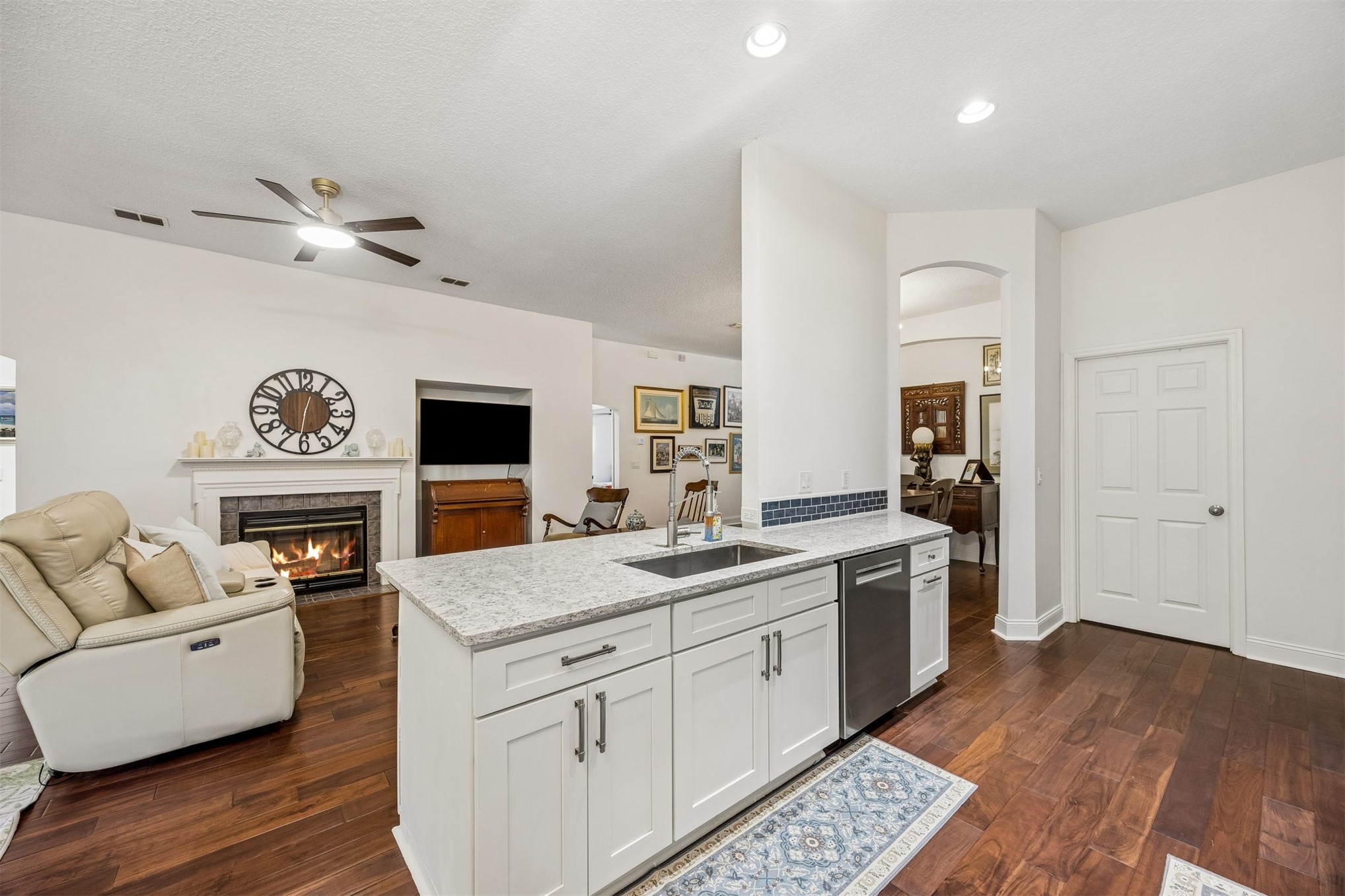 86107 REMSENBURG DRIVE