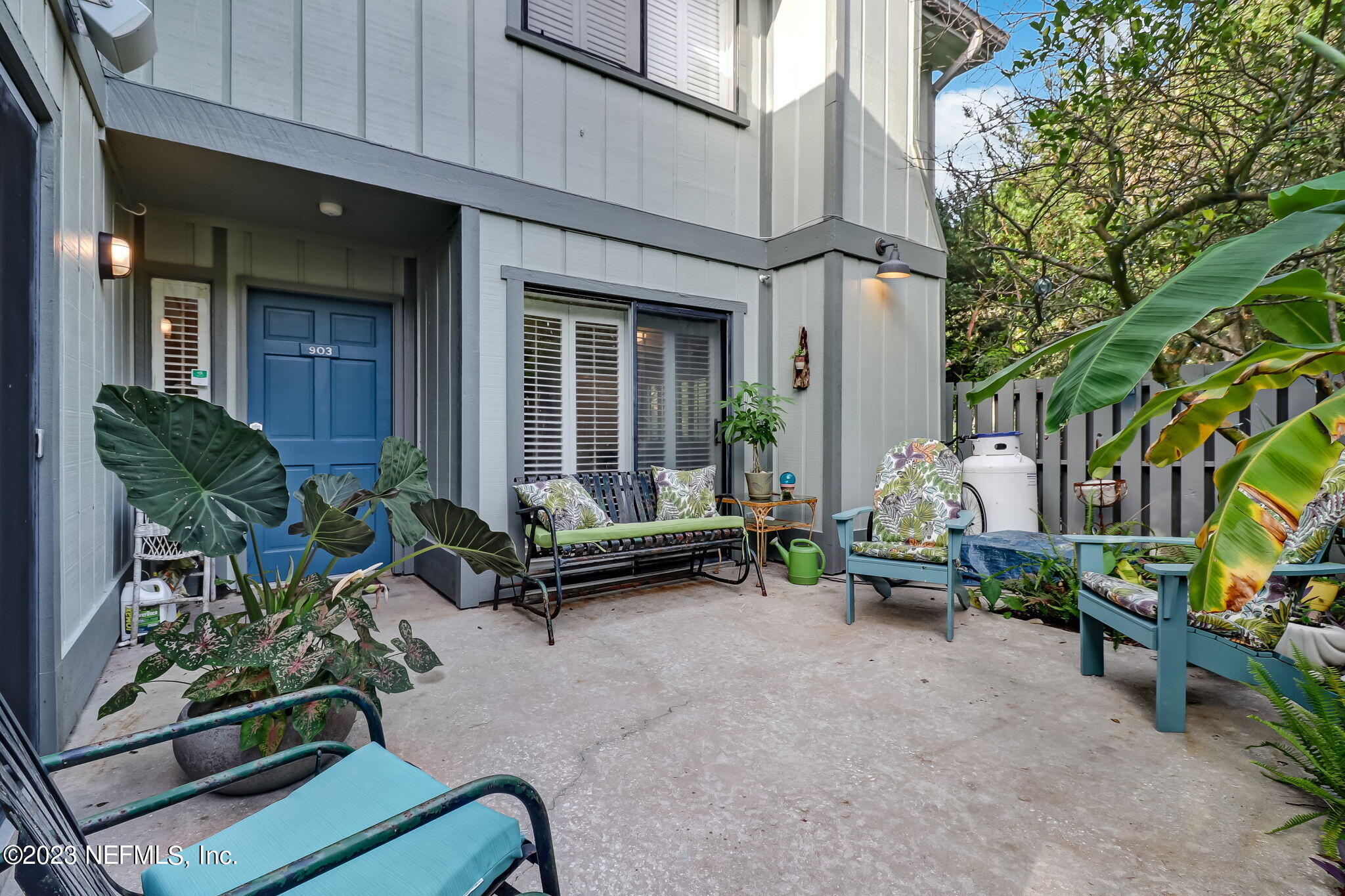 2700 MIZELL Avenue, 903