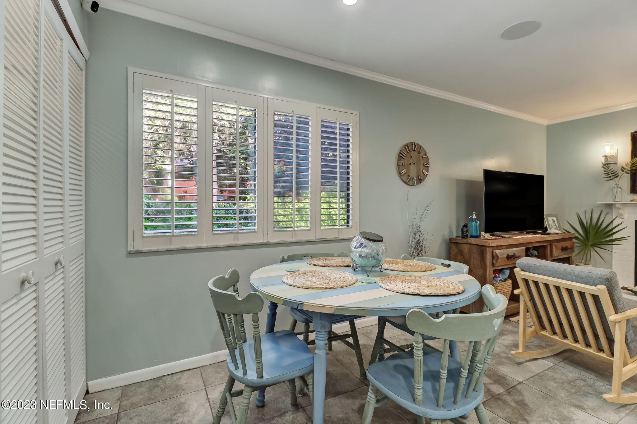 2700 MIZELL Avenue, 903